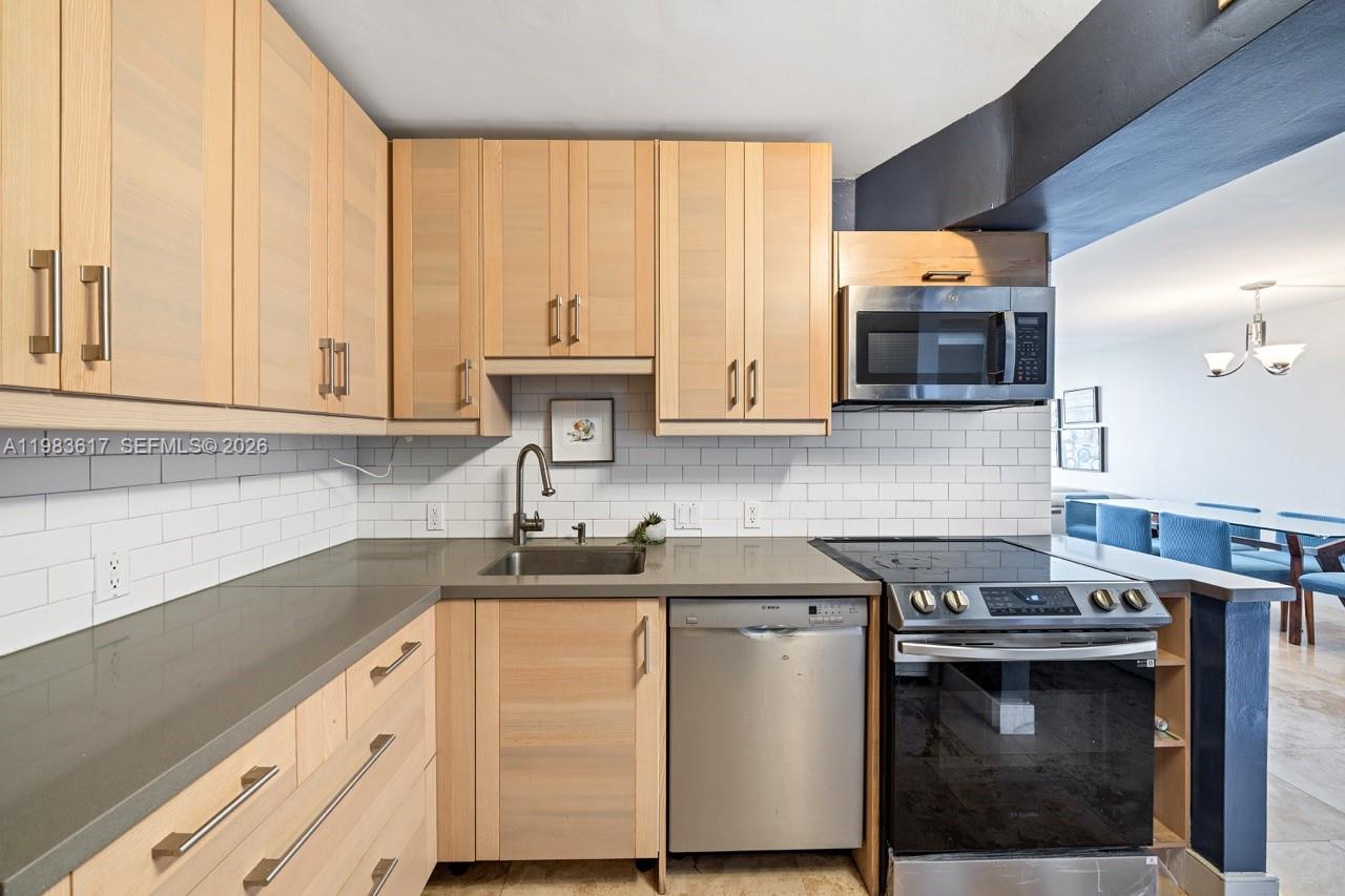 Photo of 20335 Country Club Dr  #1208, Aventura, Florida, 33180 - 