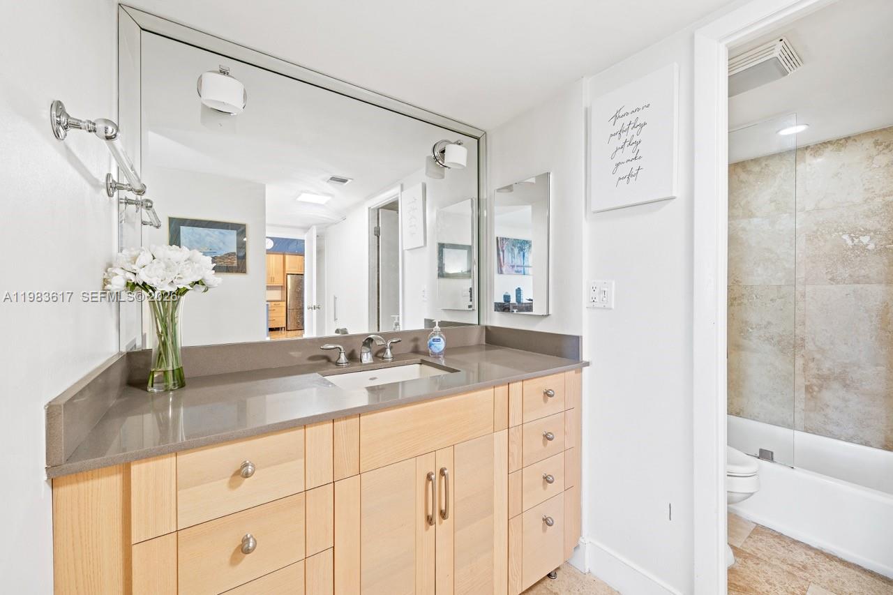 Photo of 20335 Country Club Dr  #1208, Aventura, Florida, 33180 - 