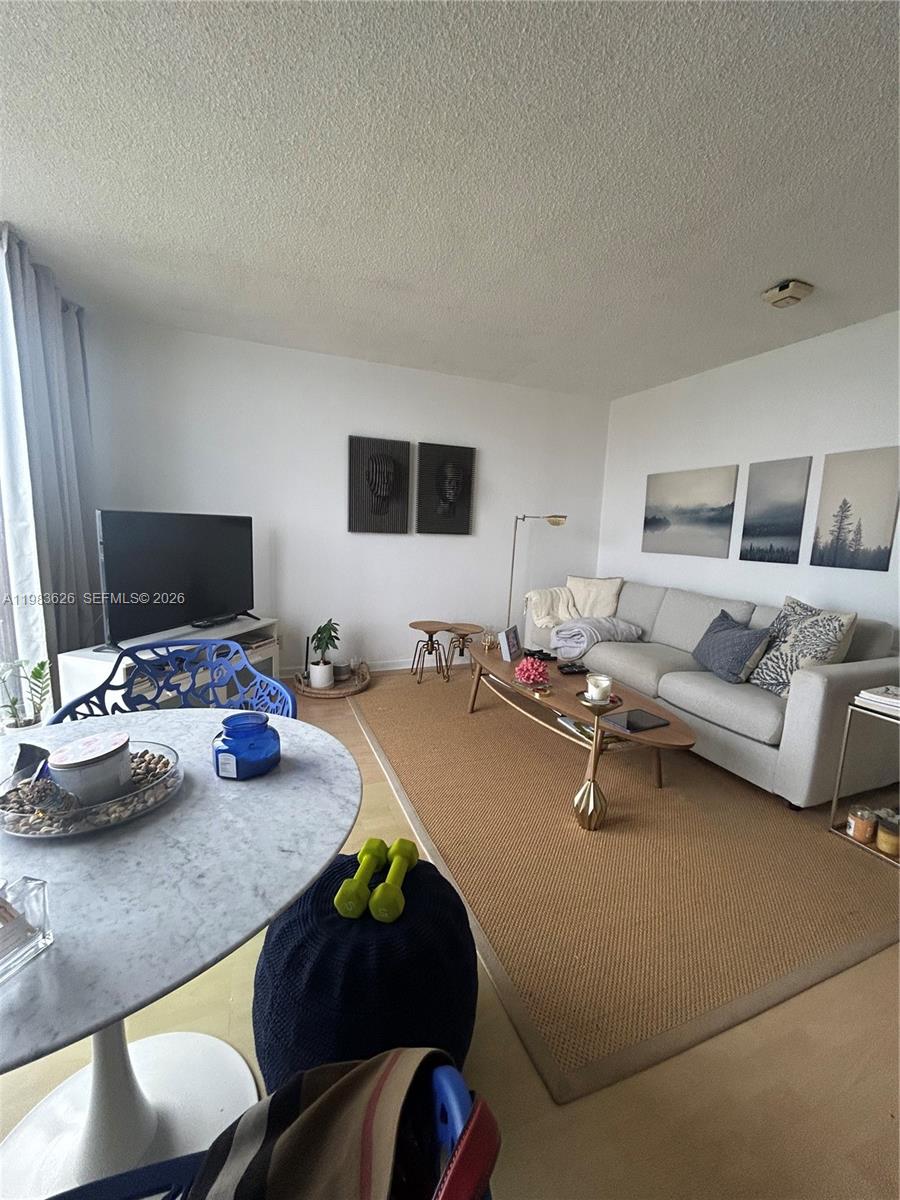 1715 0 / 1 732 sq. ft. $ 2026-03-16 0 Photo