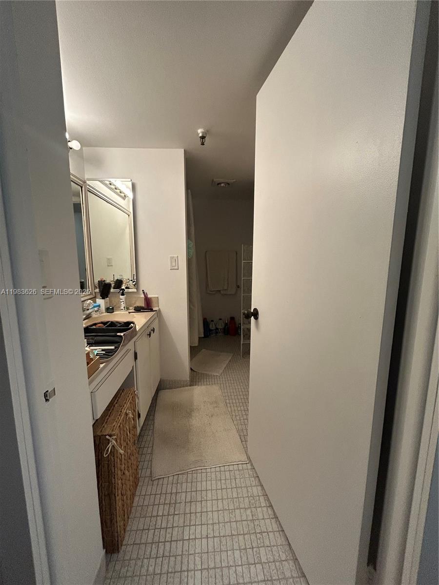 1715 0 / 1 732 sq. ft. $ 2026-03-16 0 Photo