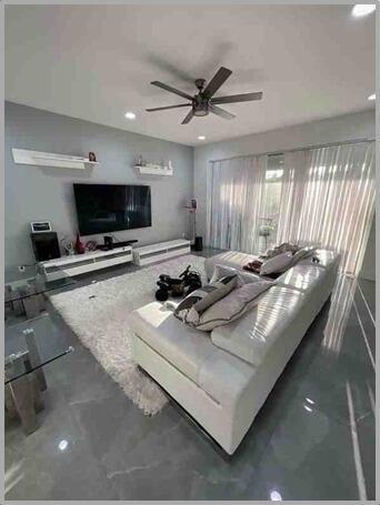 857 4 /  2384 sq. ft. $ 2026-06-15 0 Photo