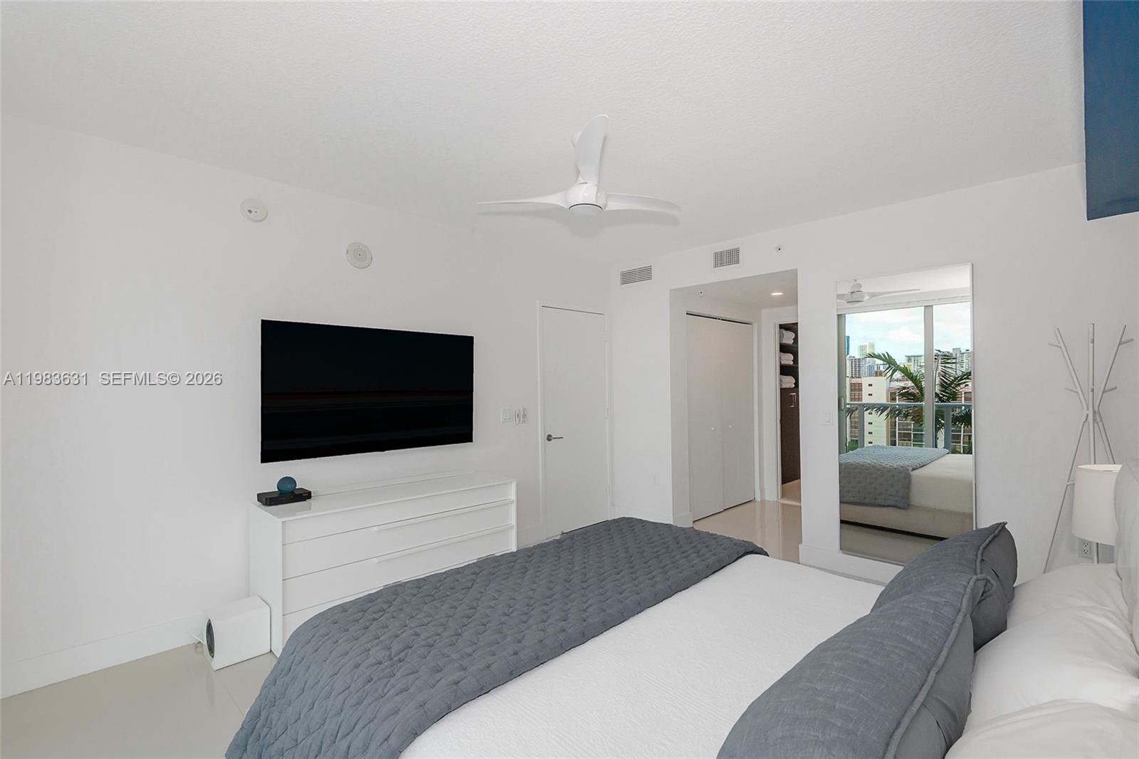 4-805 2 / 3 1541 кв.футов $ 2026-03-16 0 Фото