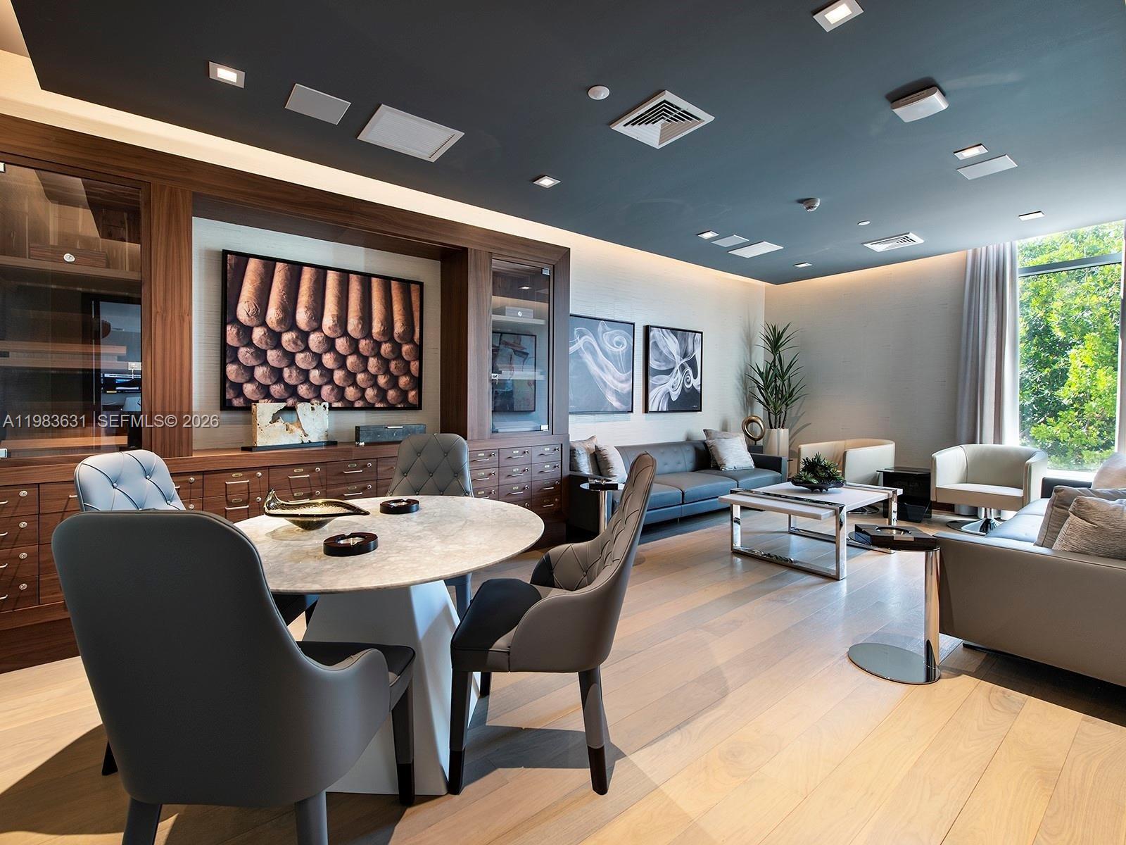 4-805 2 / 3 1541 кв.футов $ 2026-03-16 0 Фото