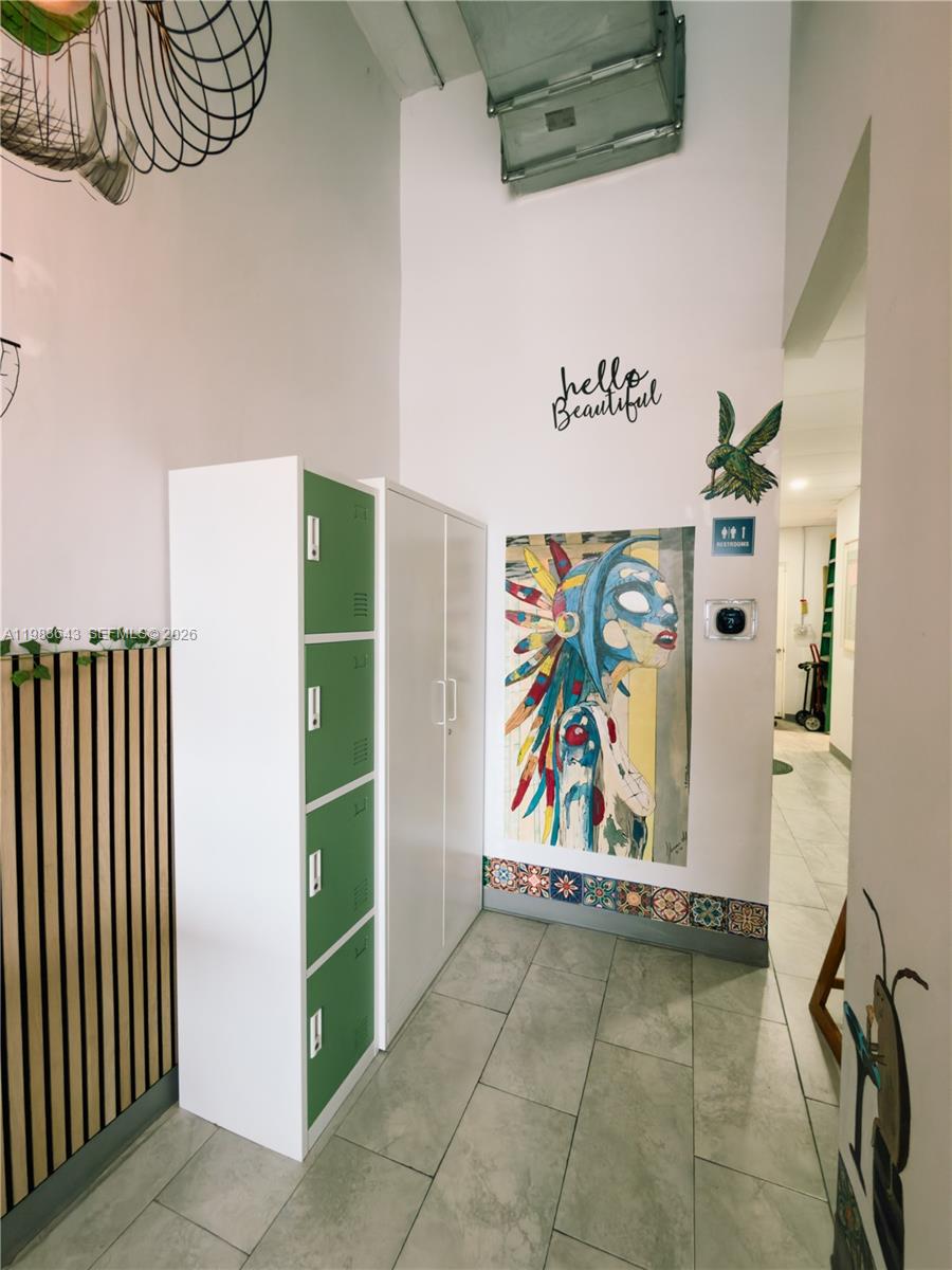   /   кв.футов $ 2026-03-16 0 Фото