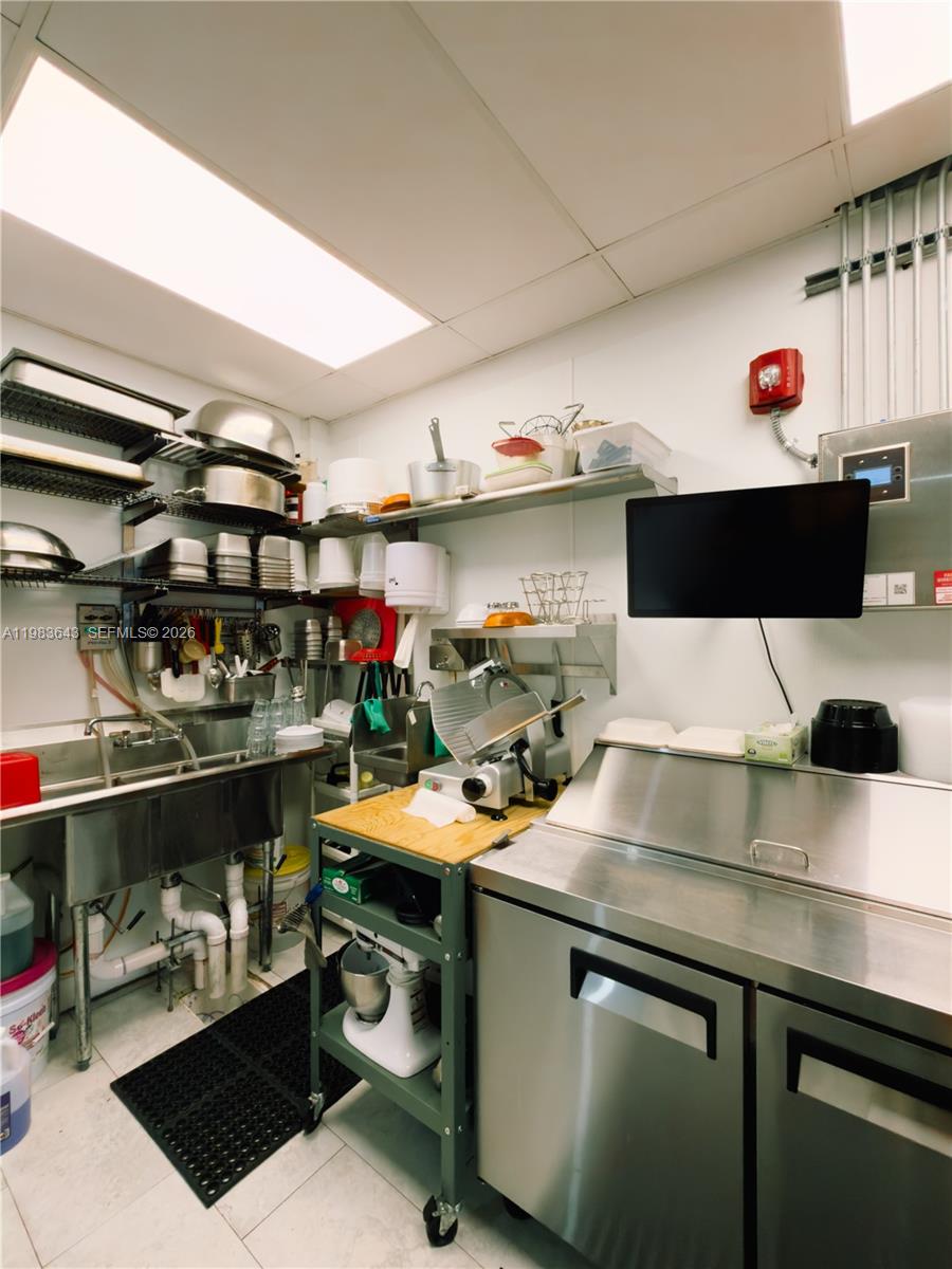   /   кв.футов $ 2026-03-16 0 Фото