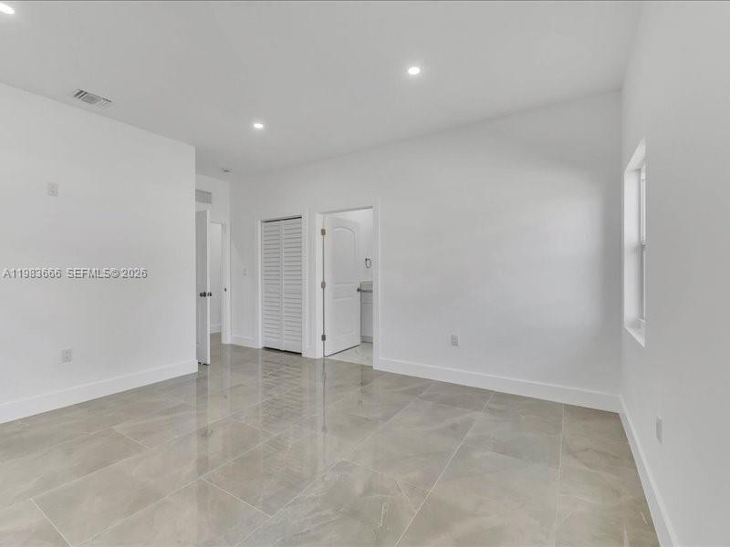   /   sq. ft. $ 2026-03-16 0 Photo