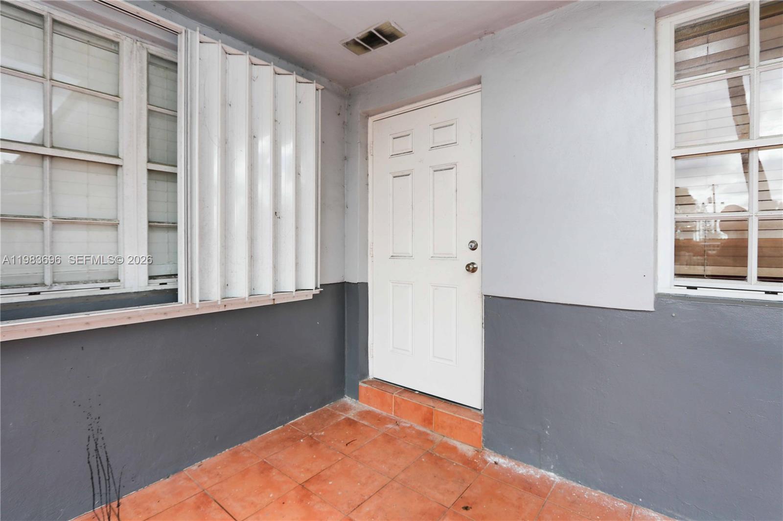   /   sq. ft. $ 2026-03-16 0 foto