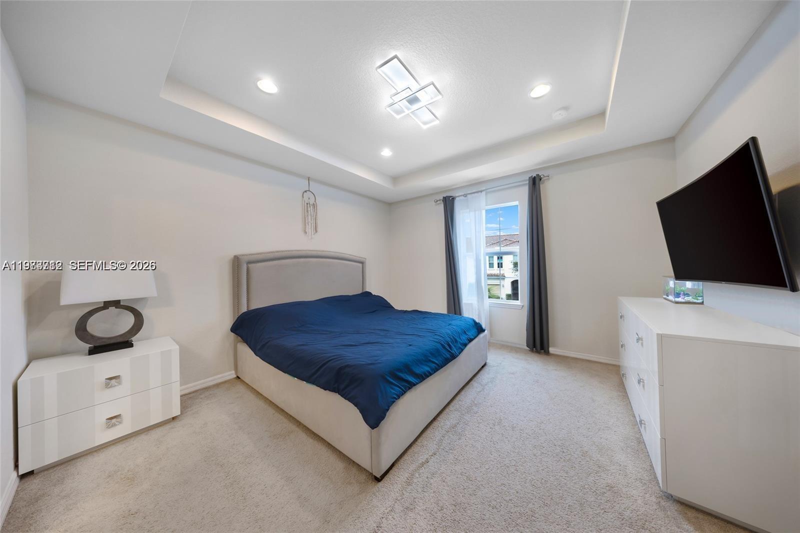 932 3 / 3 1881 sq. ft. $ 2026-03-16 0 foto