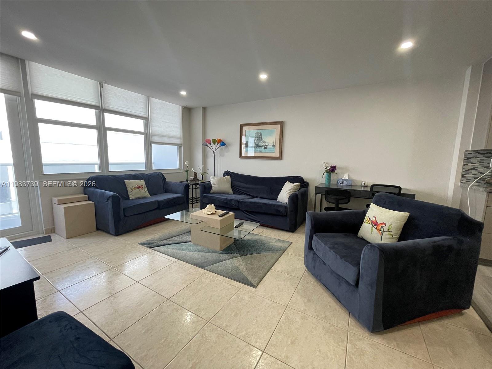 Photo of 3725 Ocean Dr  #911, Hollywood, Florida, 33019 - 