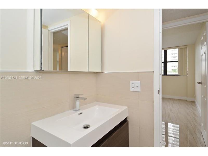 Photo of 2049 Ocean Dr #210, Hallandale Beach, Florida, 33009 -