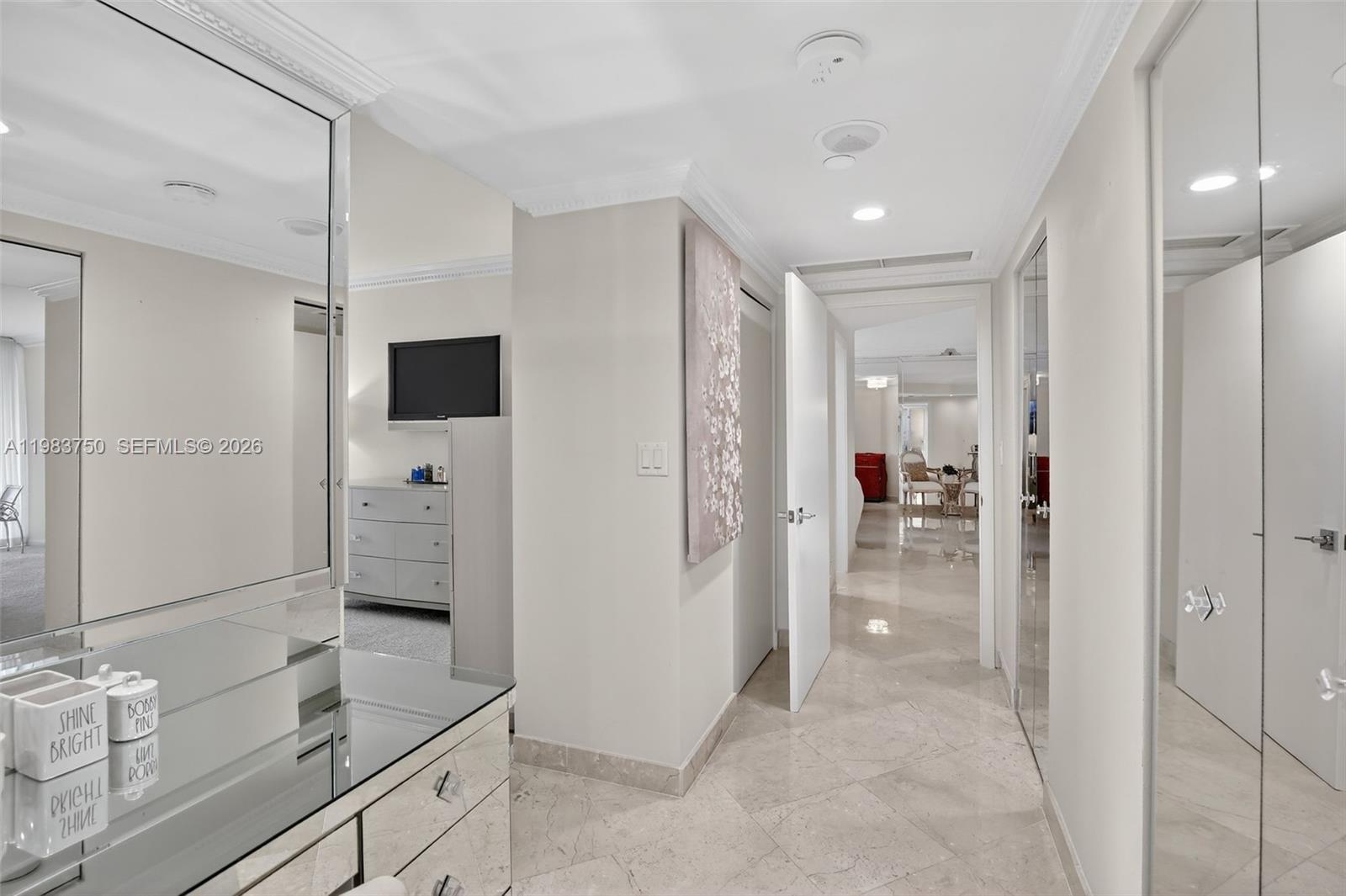 301 2 / 2 1690 sq. ft. $ 2026-03-18 0 Photo