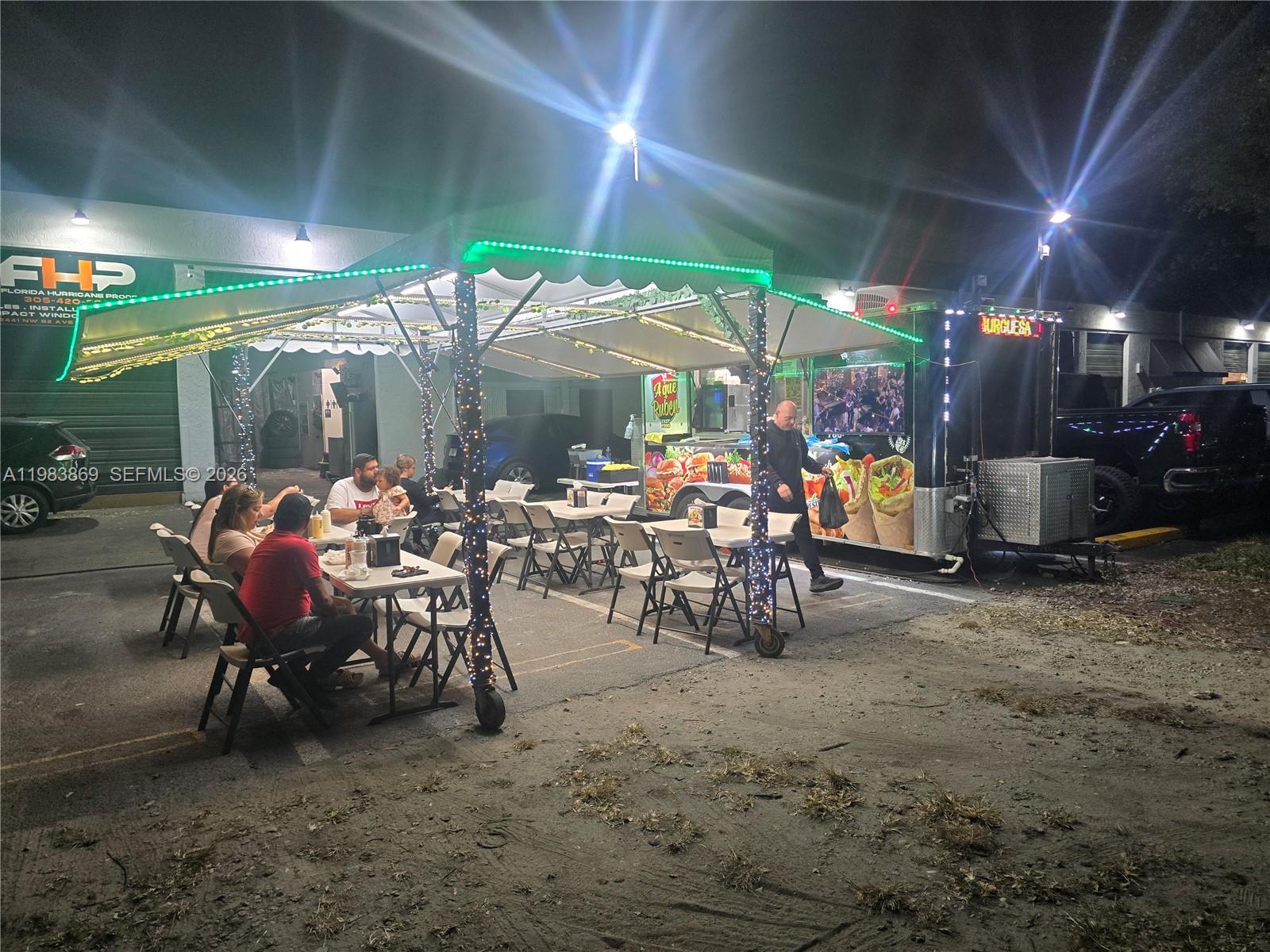   /   кв.футов $ 2026-03-16 0 Фото