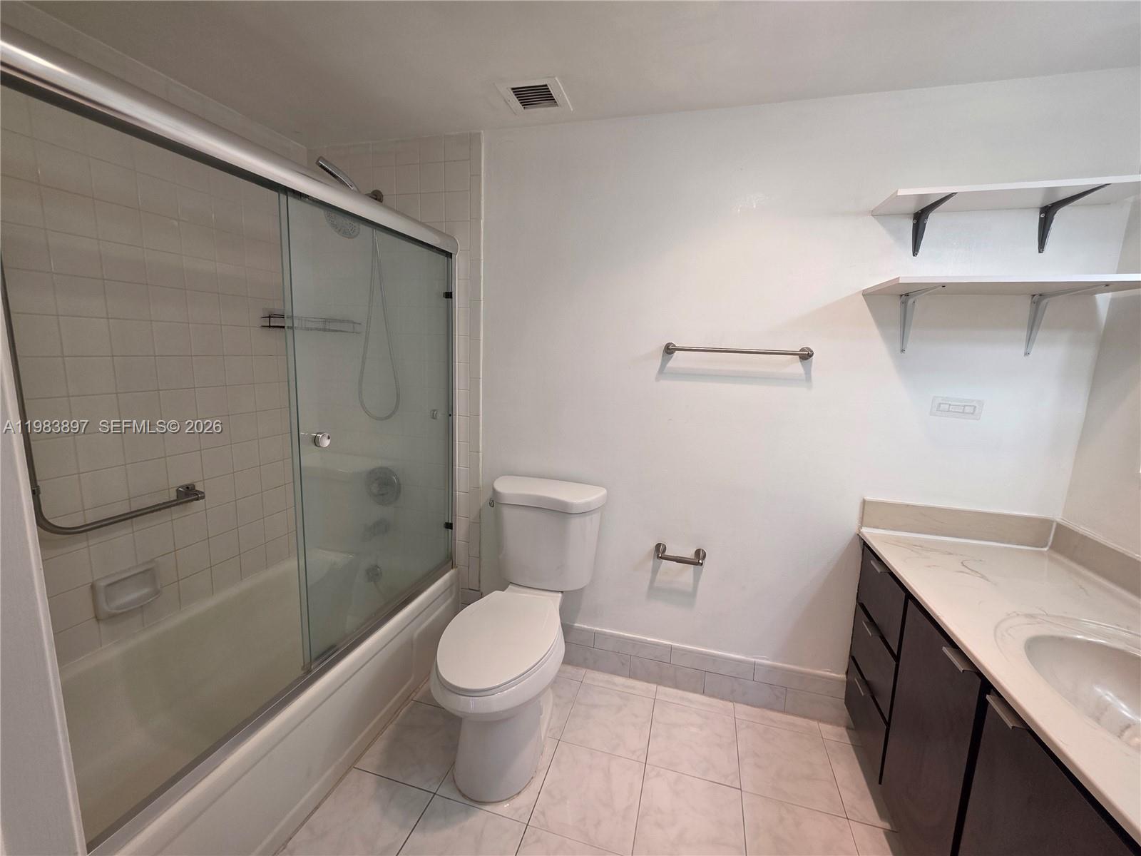 210 2 / 2 1100 sq. ft. $ 2026-03-16 0 Photo