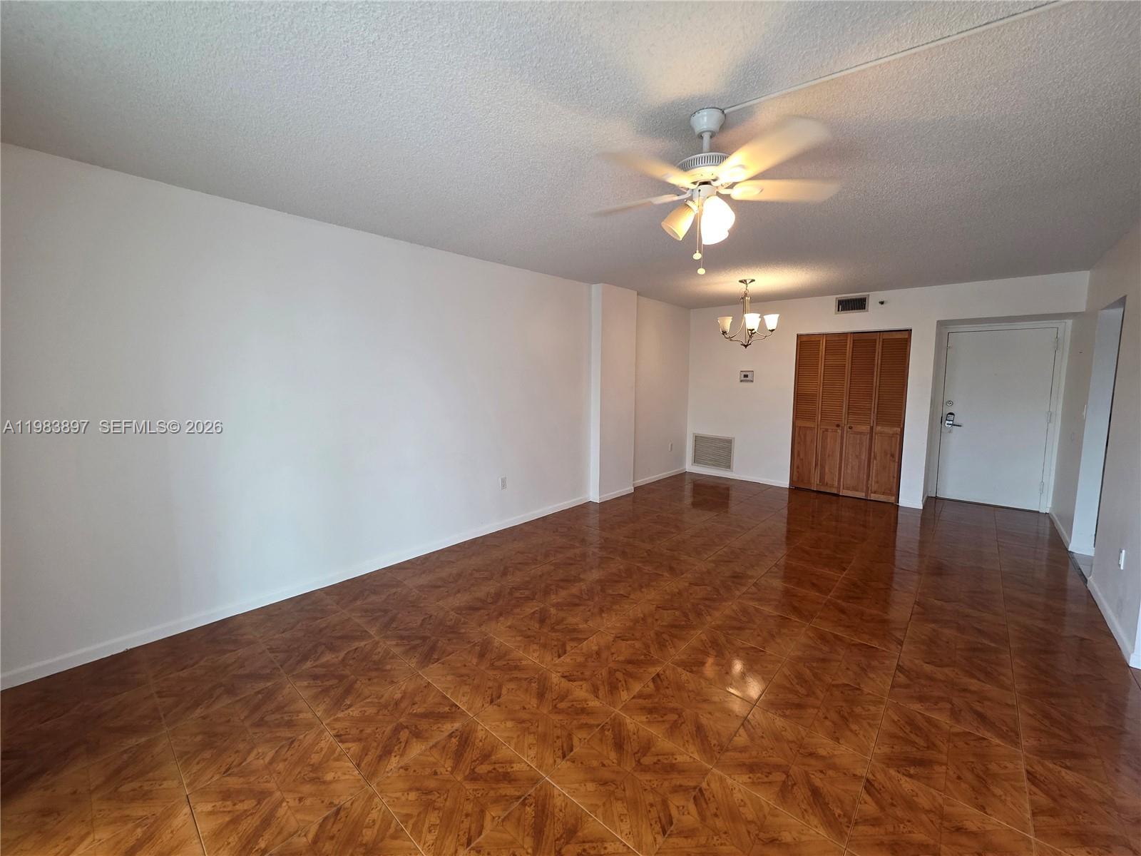 210 2 / 2 1100 sq. ft. $ 2026-03-16 0 Photo