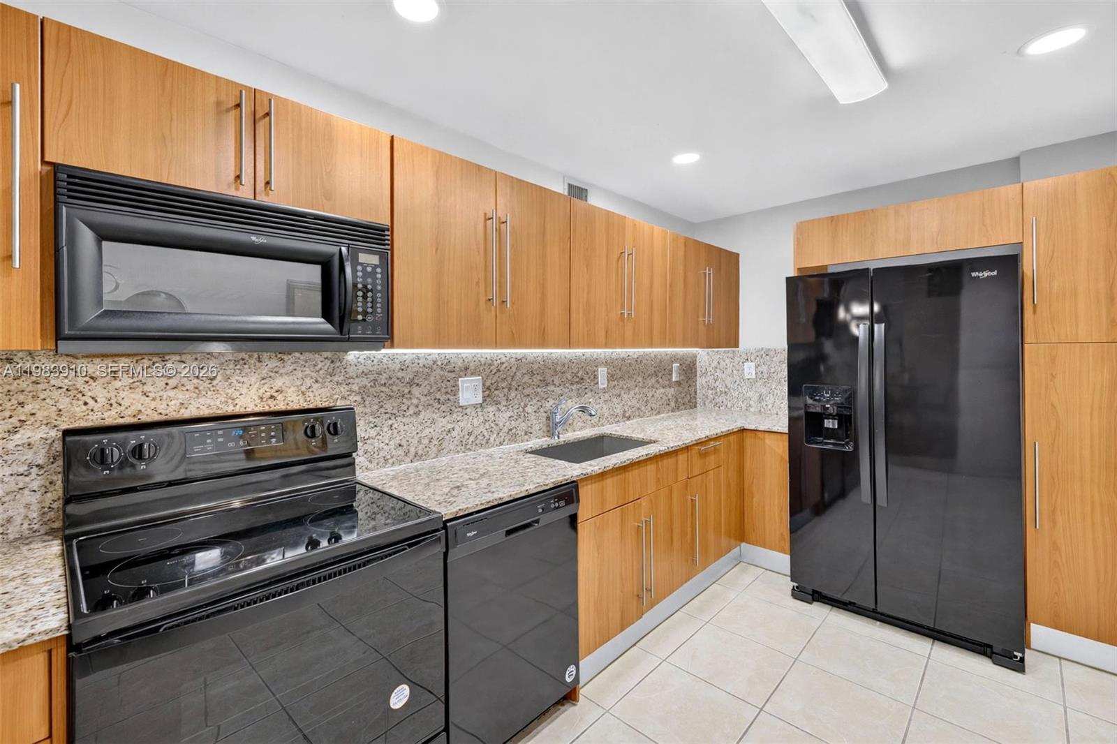 Photo of 3001 Ocean Dr  #625, Hollywood, Florida, 33019 - 
