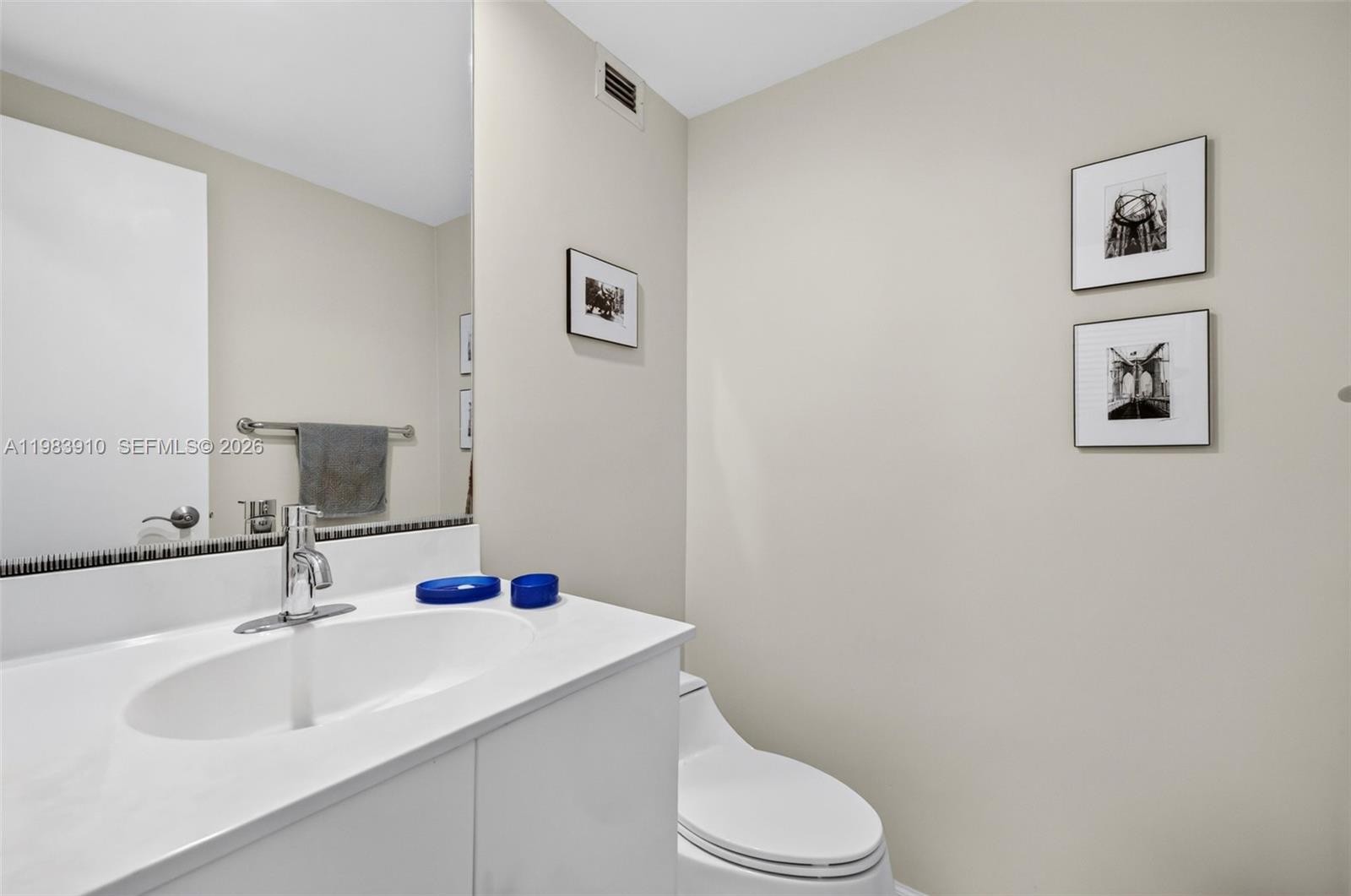Photo of 3001 Ocean Dr  #625, Hollywood, Florida, 33019 - 