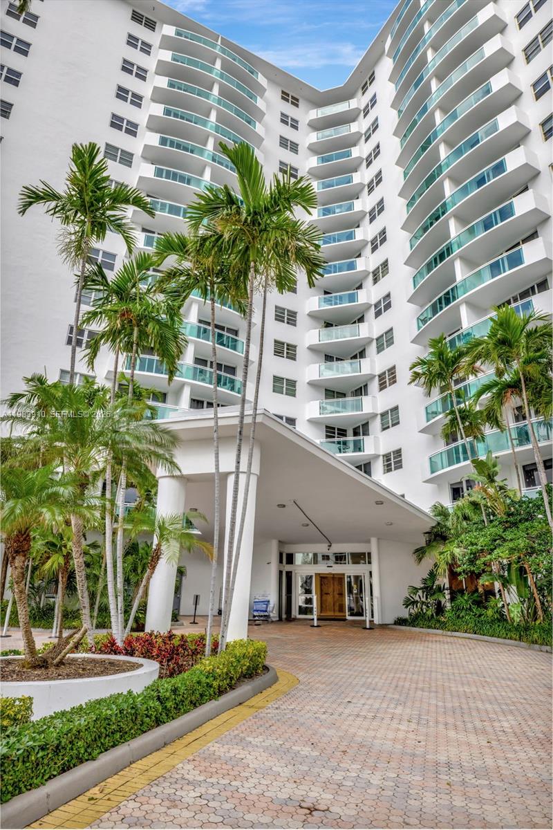 Photo of 3001 Ocean Dr  #625, Hollywood, Florida, 33019 - 