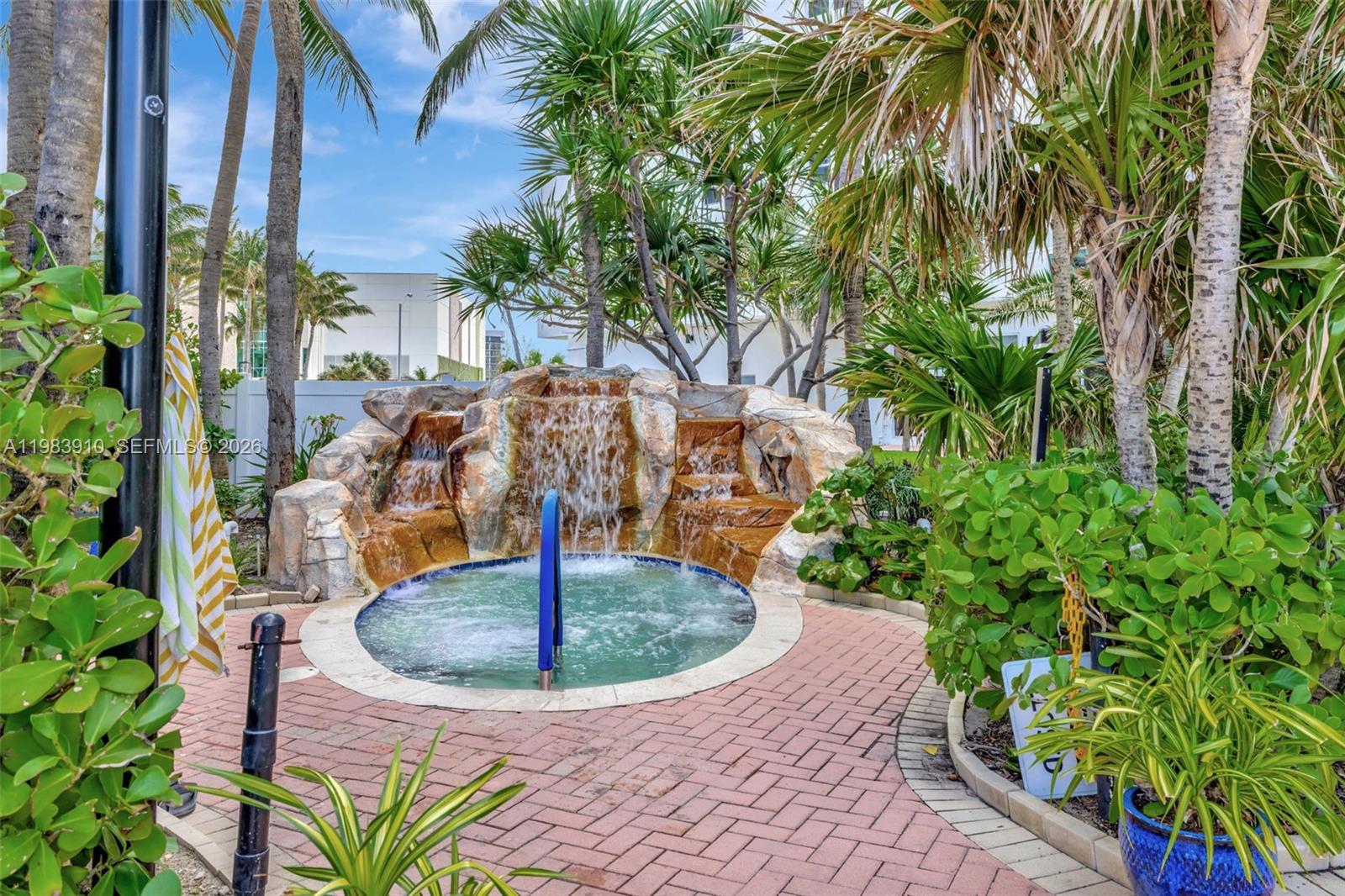 Photo of 3001 Ocean Dr  #625, Hollywood, Florida, 33019 - 