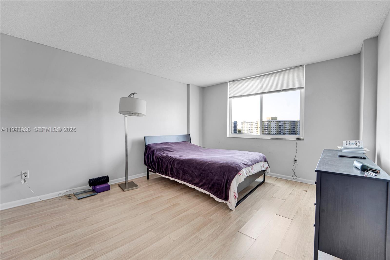 704 3 / 2 1100 sq. ft. $ 2026-03-16 0 foto