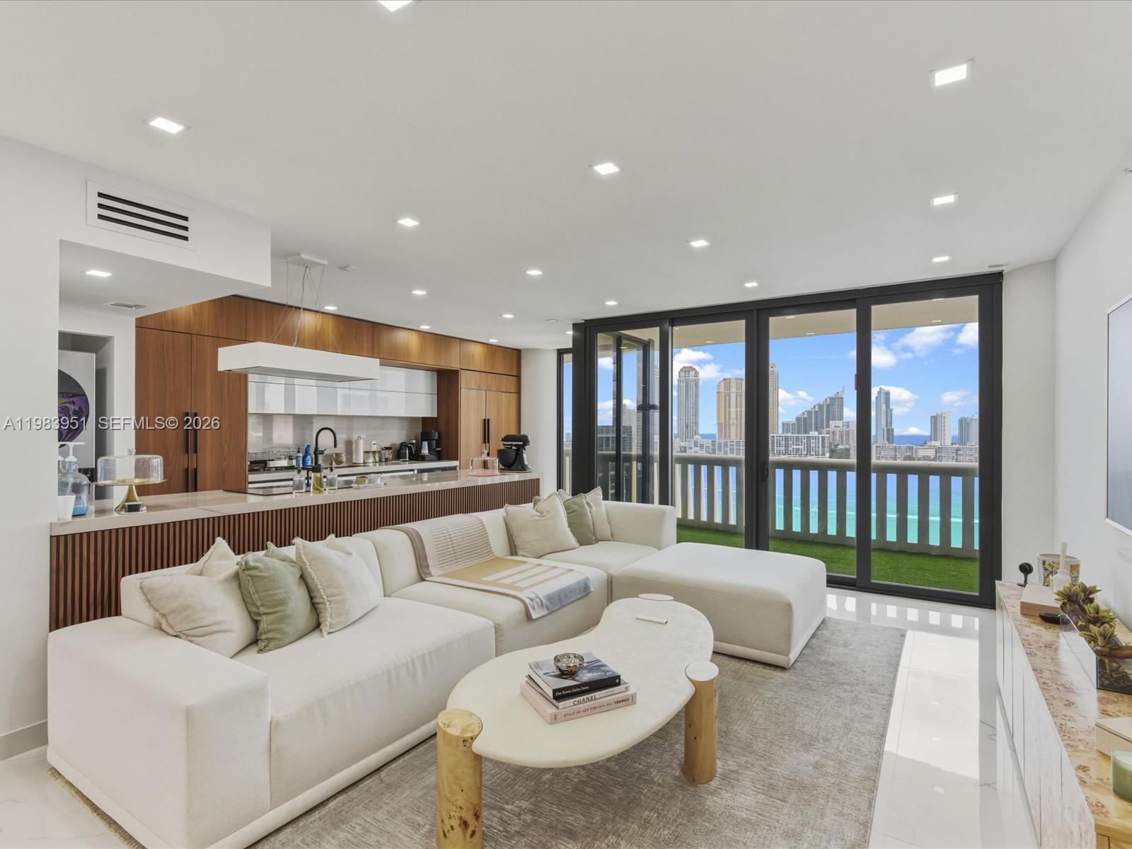 1501 2 / 2 1690 кв.футов $ 2026-03-16 0 Фото