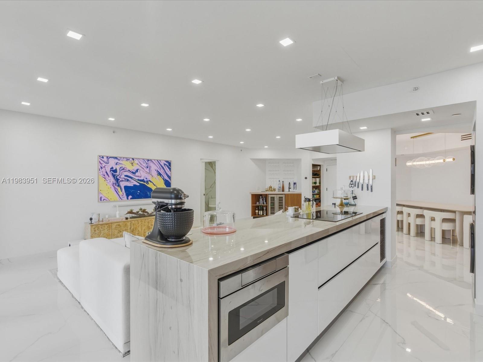 1501 2 / 2 1690 кв.футов $ 2026-03-16 0 Фото