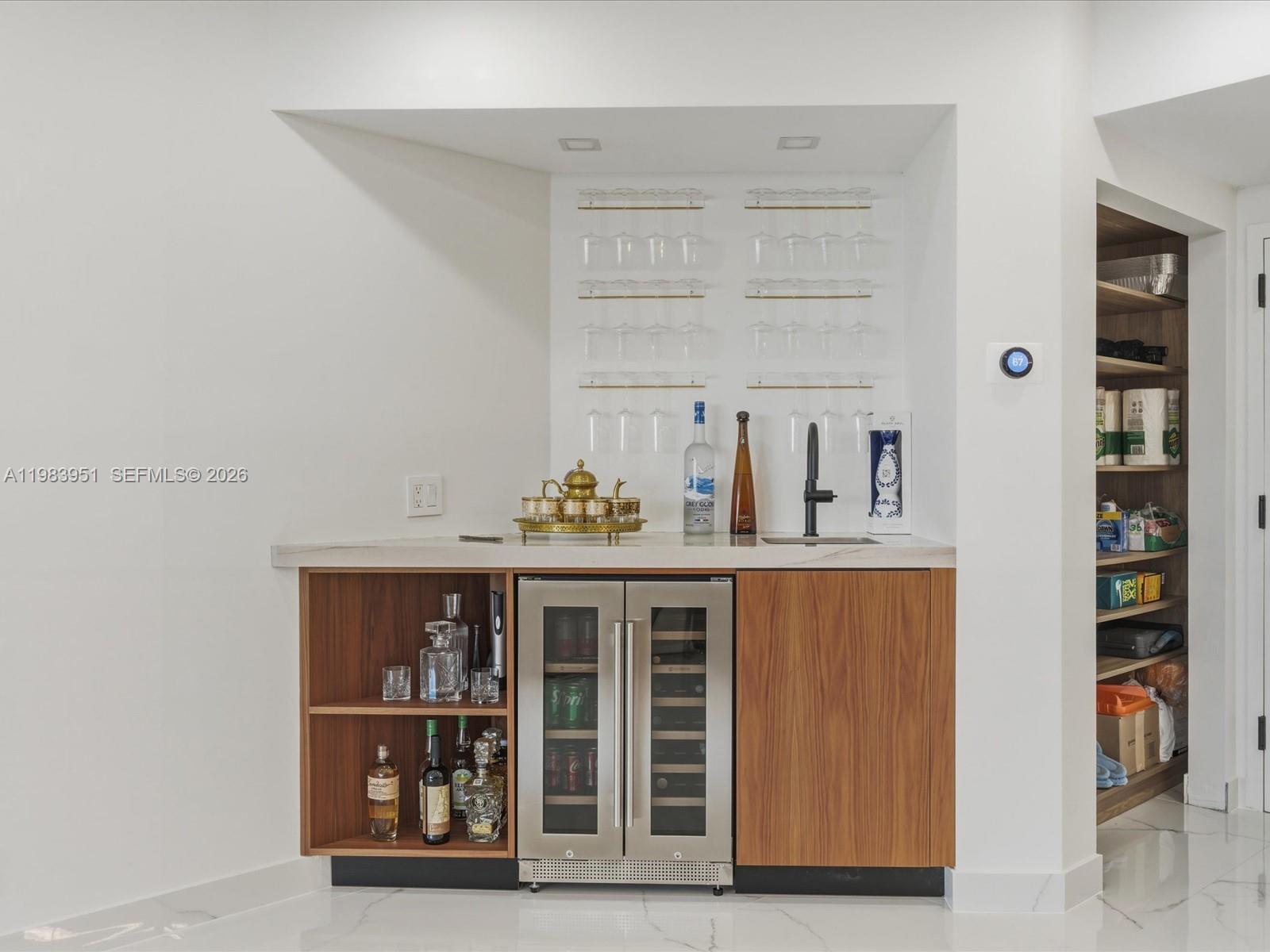 1501 2 / 2 1690 кв.футов $ 2026-03-16 0 Фото