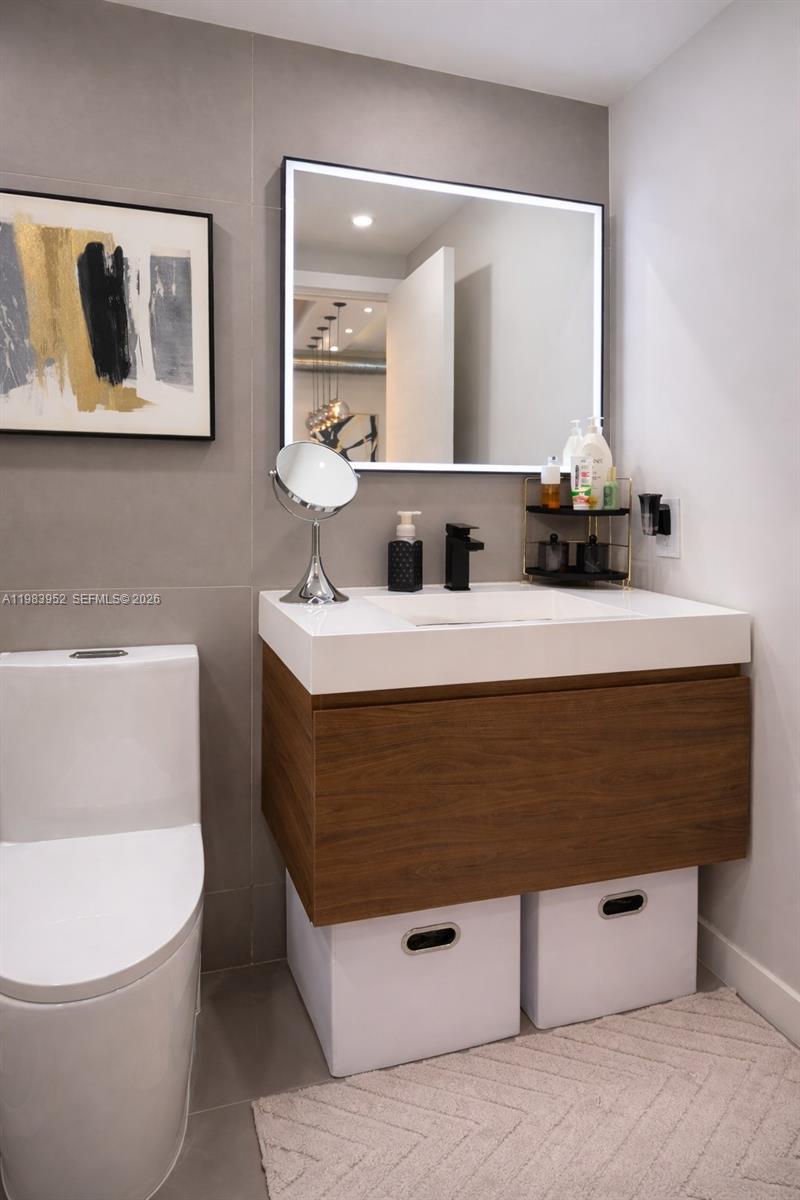 Photo of 2100 Van Buren St  #214, Hollywood, Florida, 33020 - 