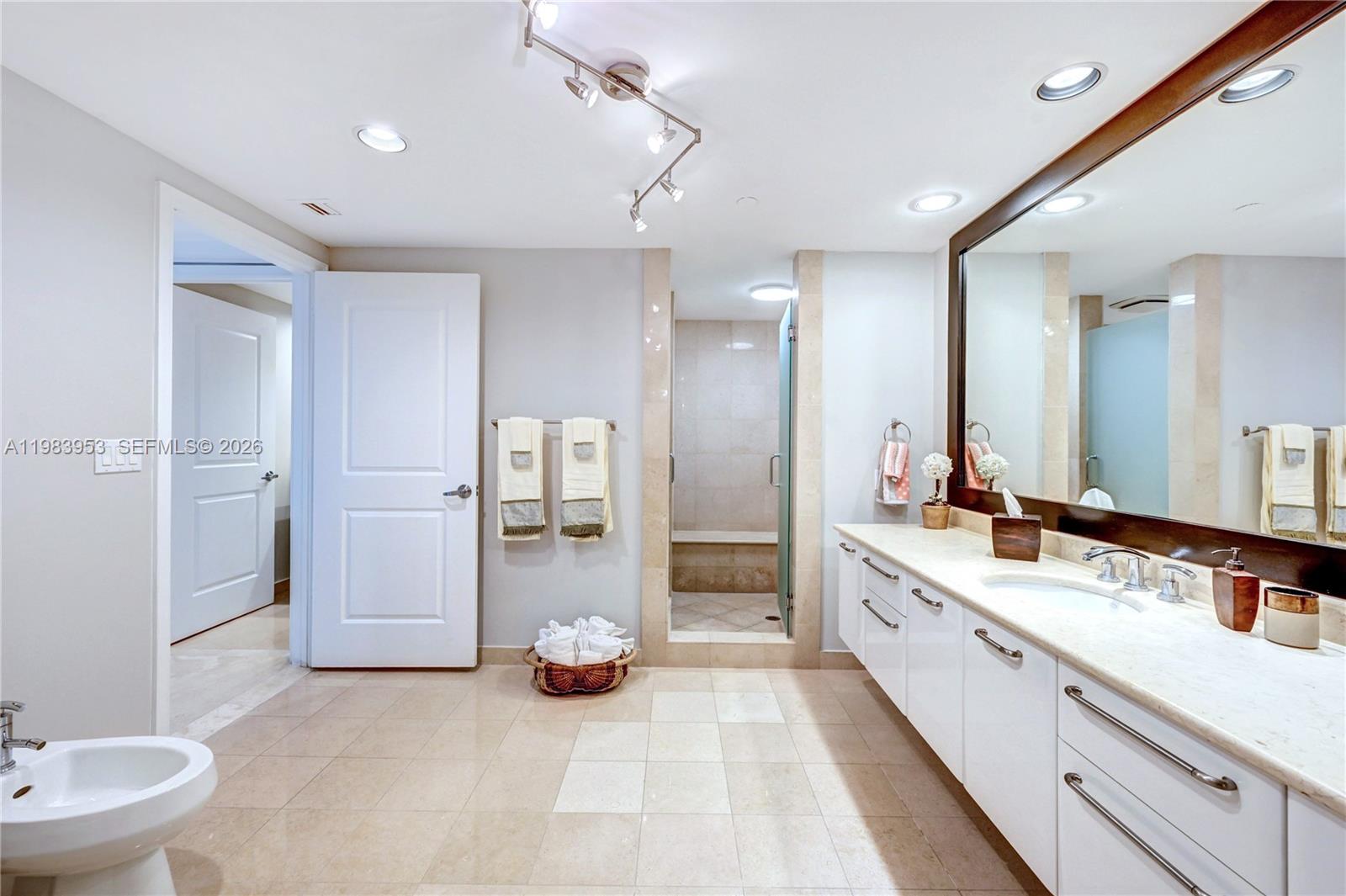 Photo of 3101 Ocean Dr #3203, Hollywood, Florida, 33019 -