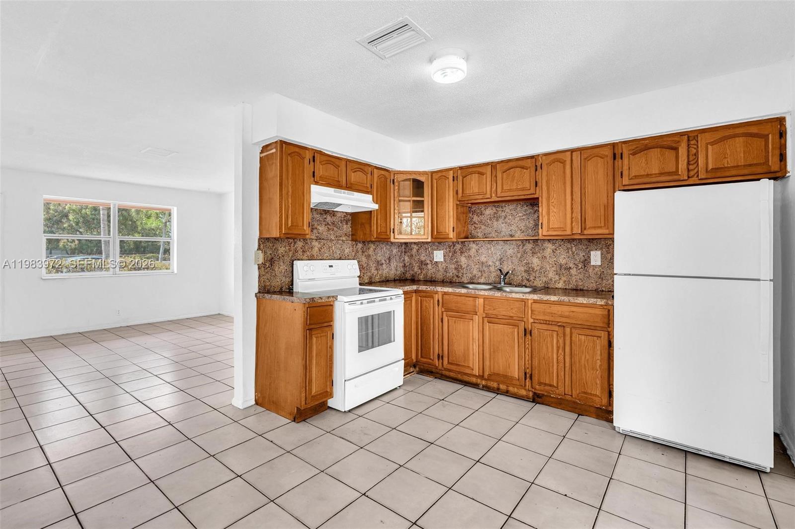   /  1942 sq. ft. $ 2026-03-16 0 Photo