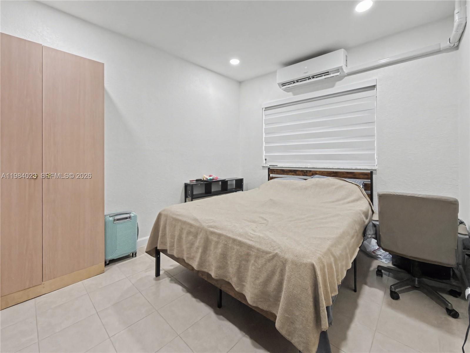 11300 4 / 3 1672 sq. ft. $ 2026-04-24 0 Photo