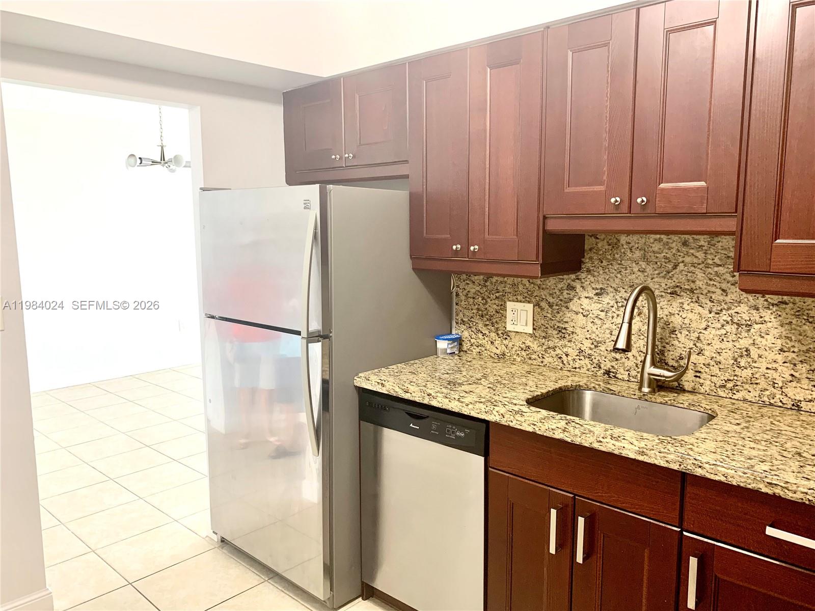 21K 1 / 2 870 sq. ft. $ 2026-03-16 0 Photo