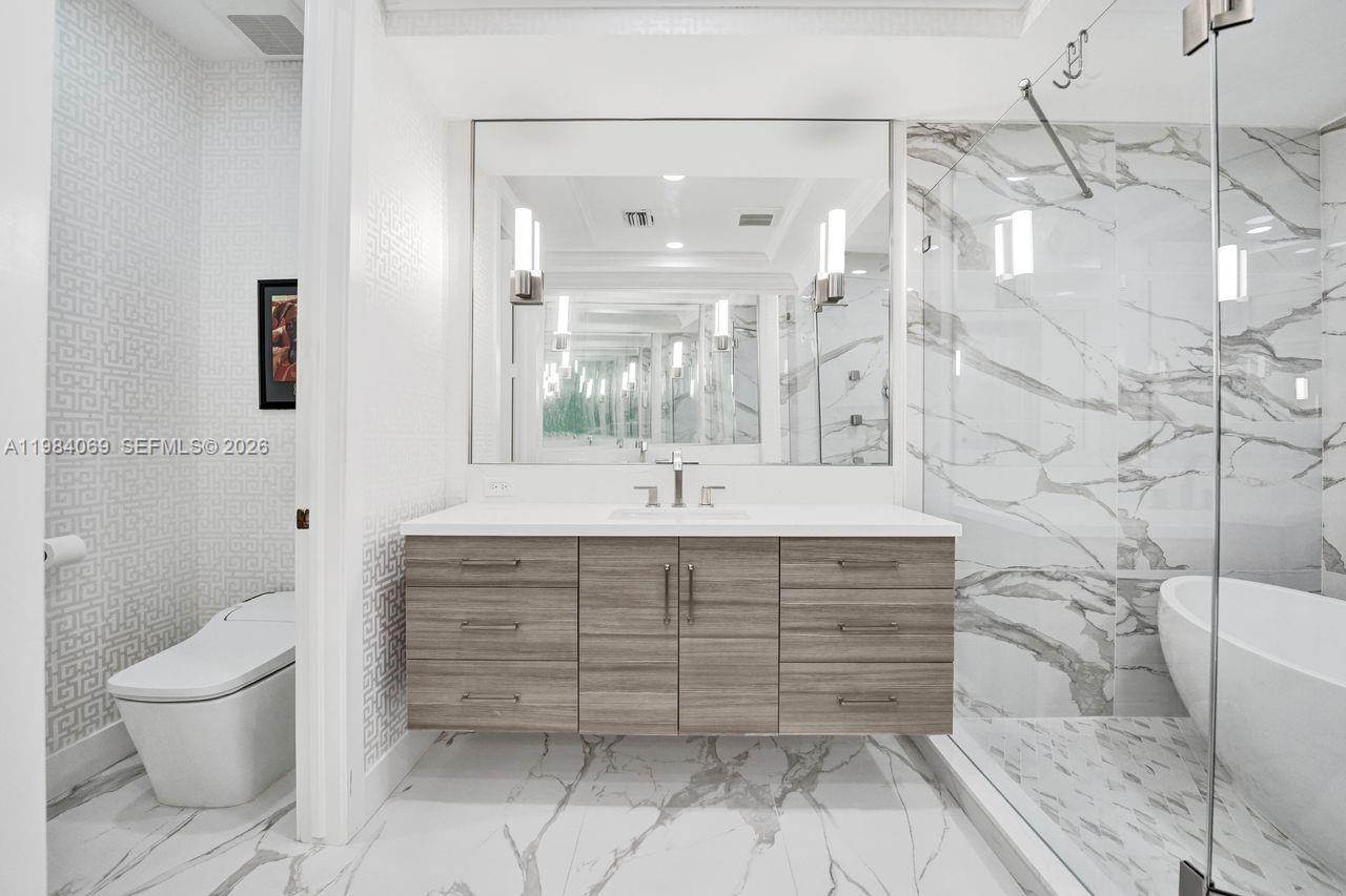 Photo of 899 Spinnaker Dr W (899), Hollywood, Florida, 33019 -