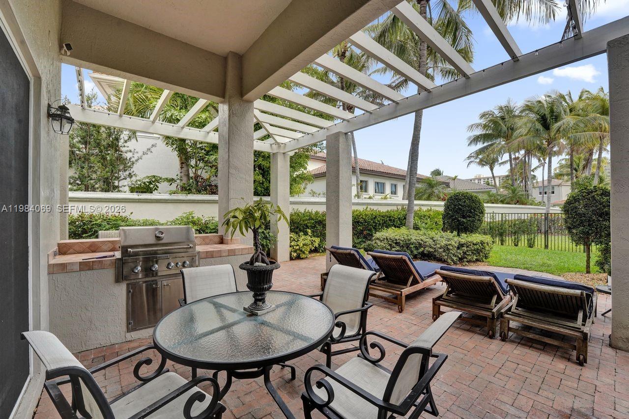 Photo of 899 Spinnaker Dr W (899), Hollywood, Florida, 33019 -