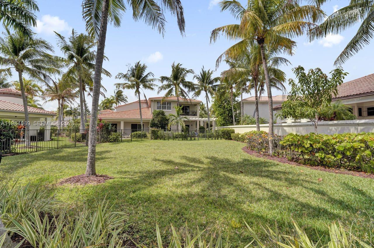 Photo of 899 Spinnaker Dr W (899), Hollywood, Florida, 33019 -