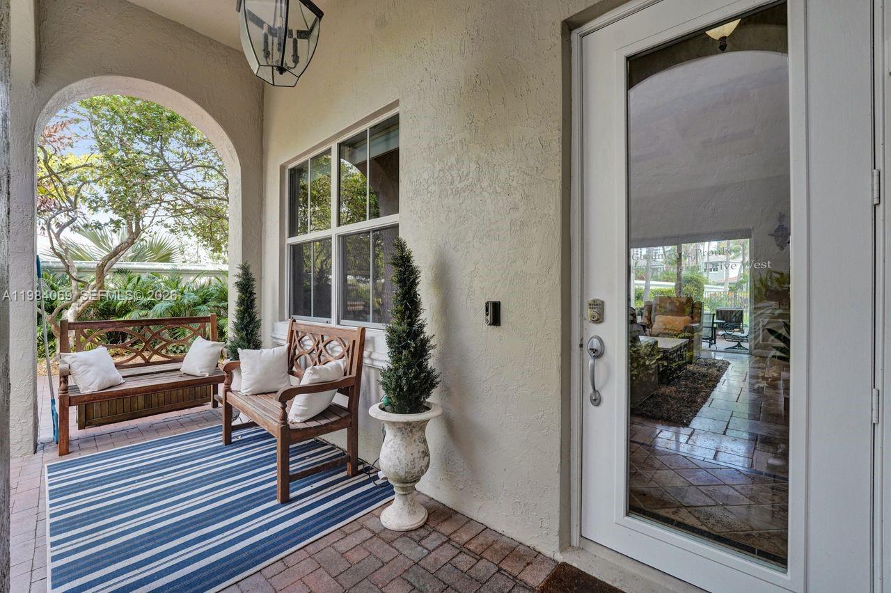 Photo of 899 Spinnaker Dr W (899), Hollywood, Florida, 33019 -