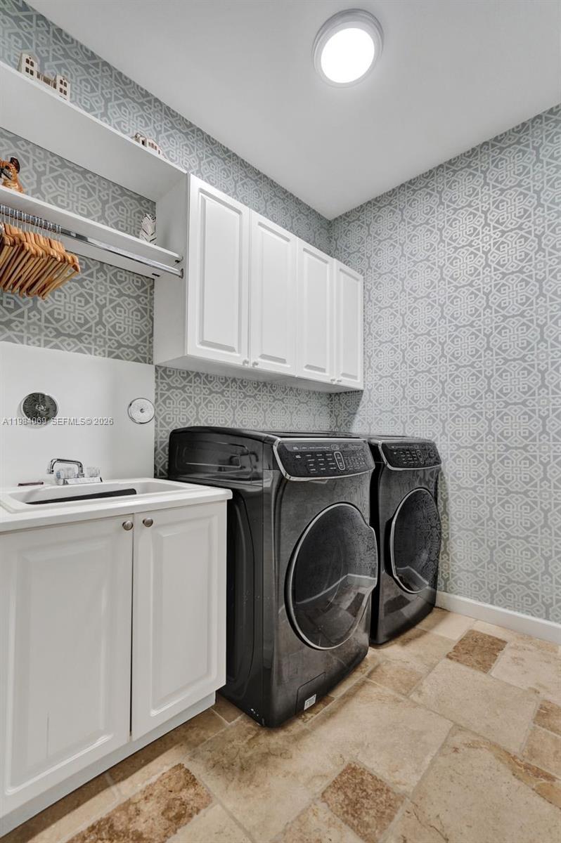 Photo of 899 Spinnaker Dr W (899), Hollywood, Florida, 33019 -