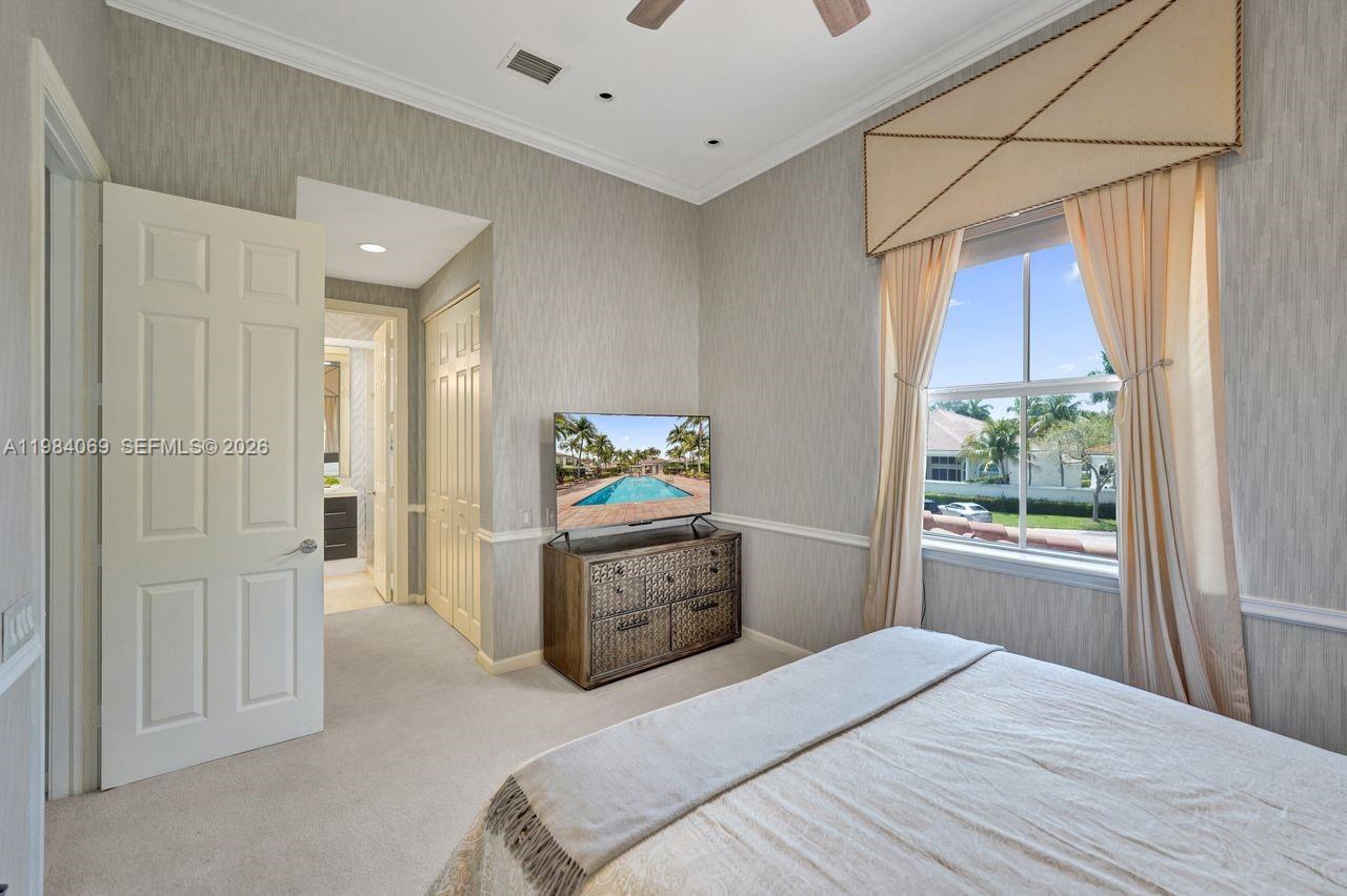 Photo of 899 Spinnaker Dr W (899), Hollywood, Florida, 33019 -