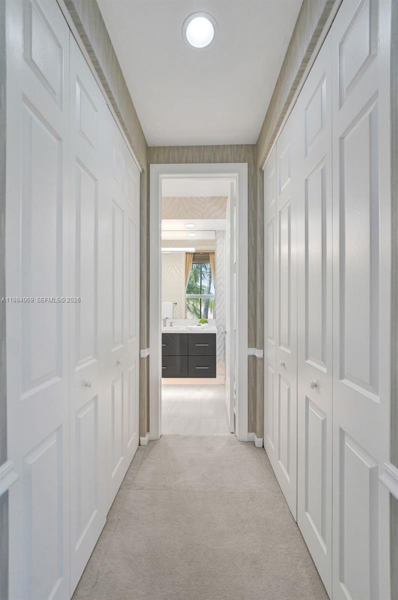 Photo of 899 Spinnaker Dr W (899), Hollywood, Florida, 33019 -