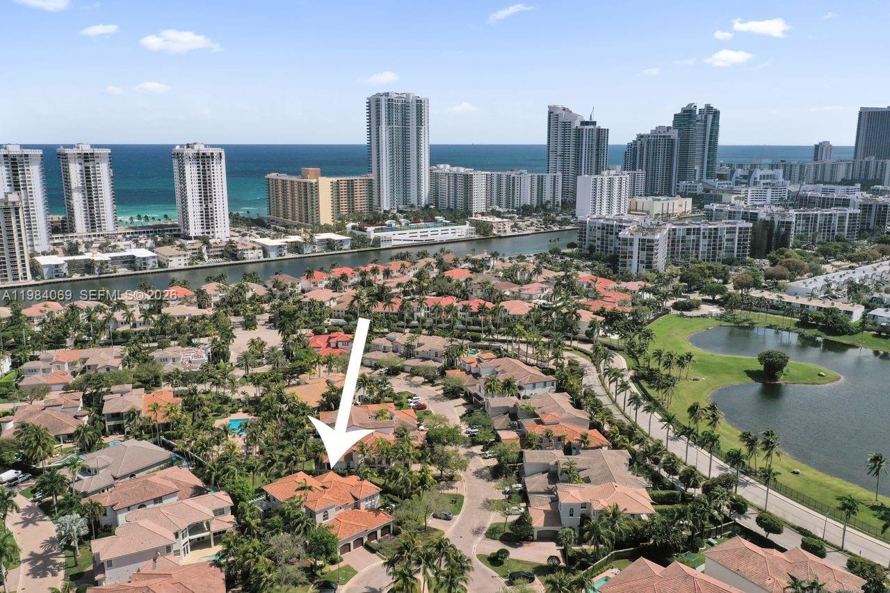 Photo of 899 Spinnaker Dr W (899), Hollywood, Florida, 33019 -