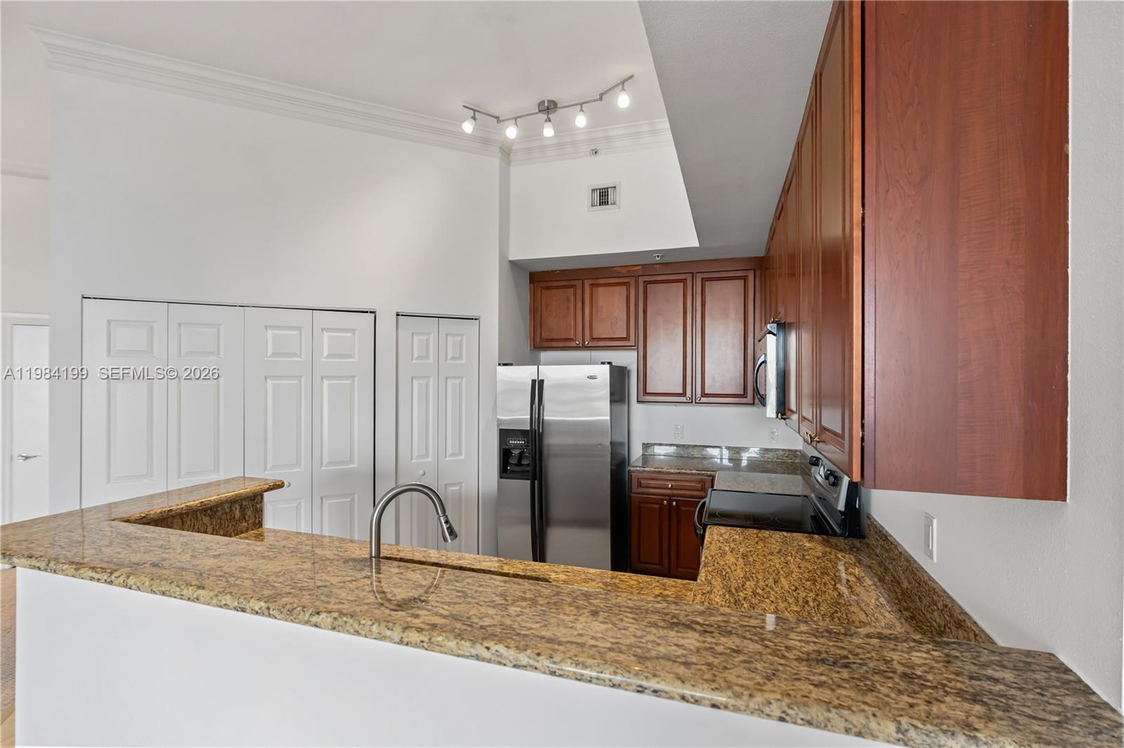 Photo of 3001 185th St  #716, Aventura, Florida, 33180 - 