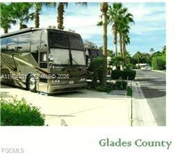   /   кв.футов $ 2026-03-17 0 Фото