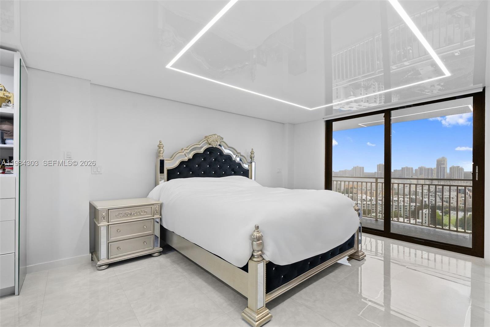 2319 3 / 3 2262 sq. ft. $ 2026-03-17 0 Photo