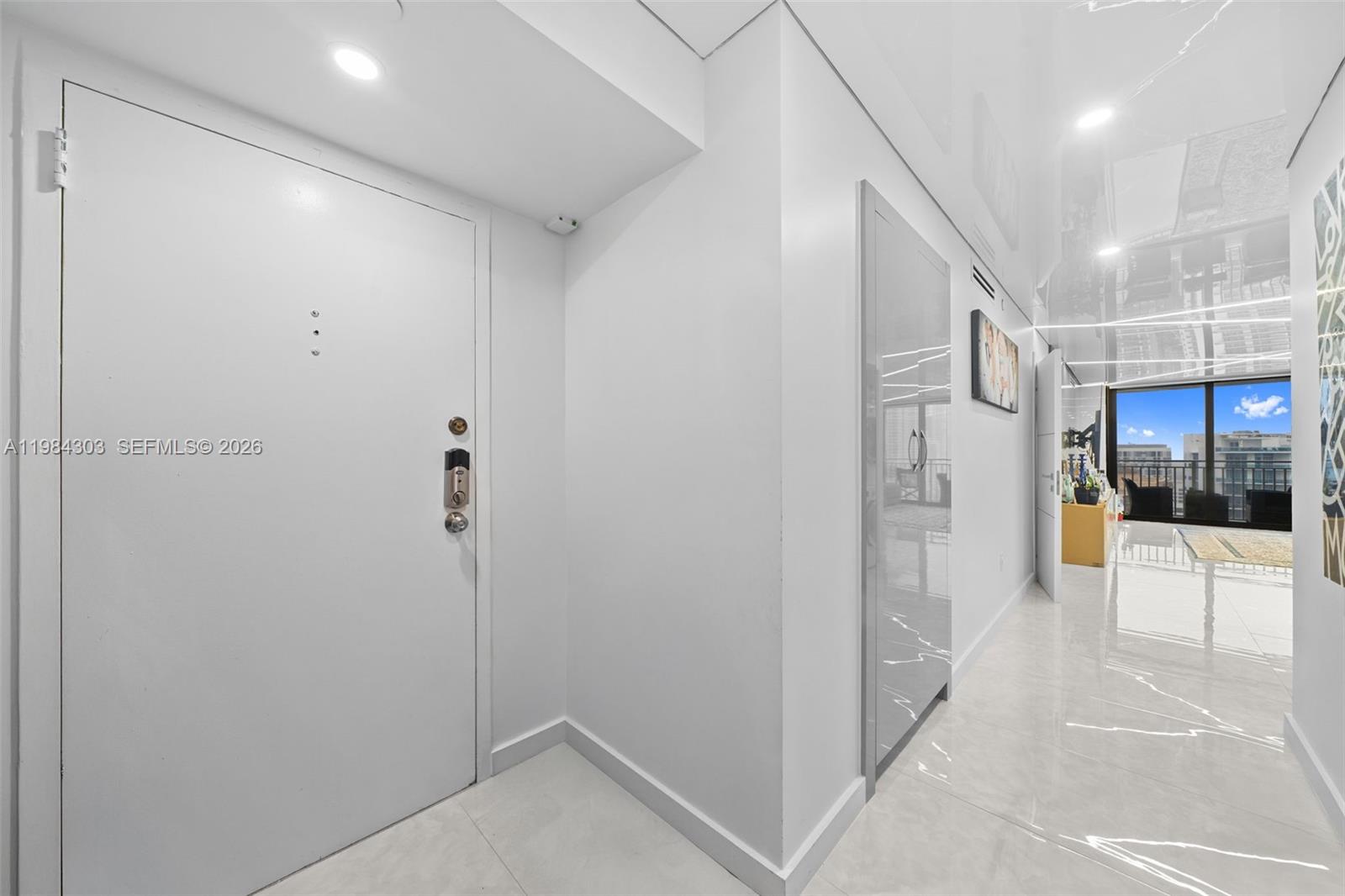 2319 3 / 3 2262 sq. ft. $ 2026-03-17 0 Photo