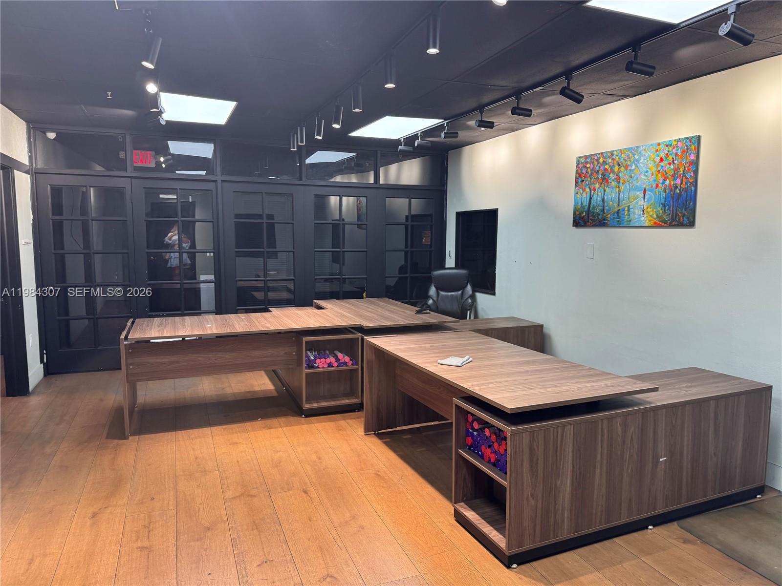 7166  /   sq. ft. $ 2026-03-17 0 Photo