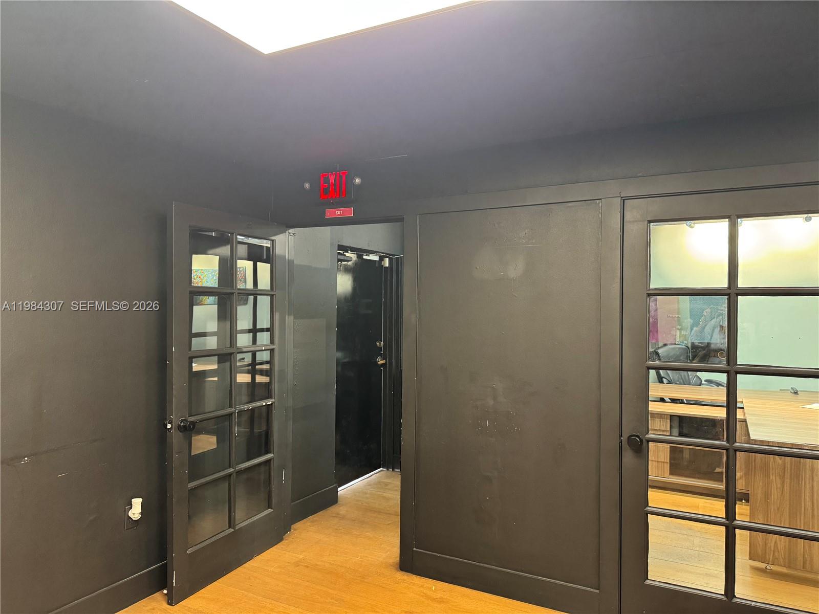 7166  /   sq. ft. $ 2026-03-17 0 Photo