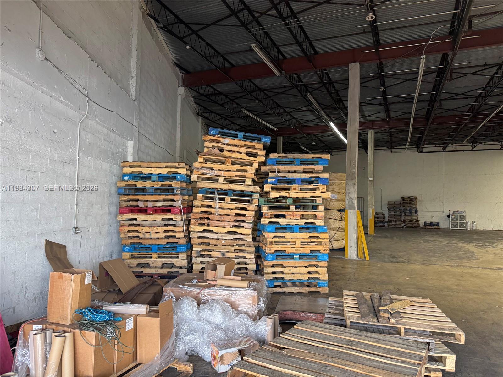 7166  /   sq. ft. $ 2026-03-17 0 Photo