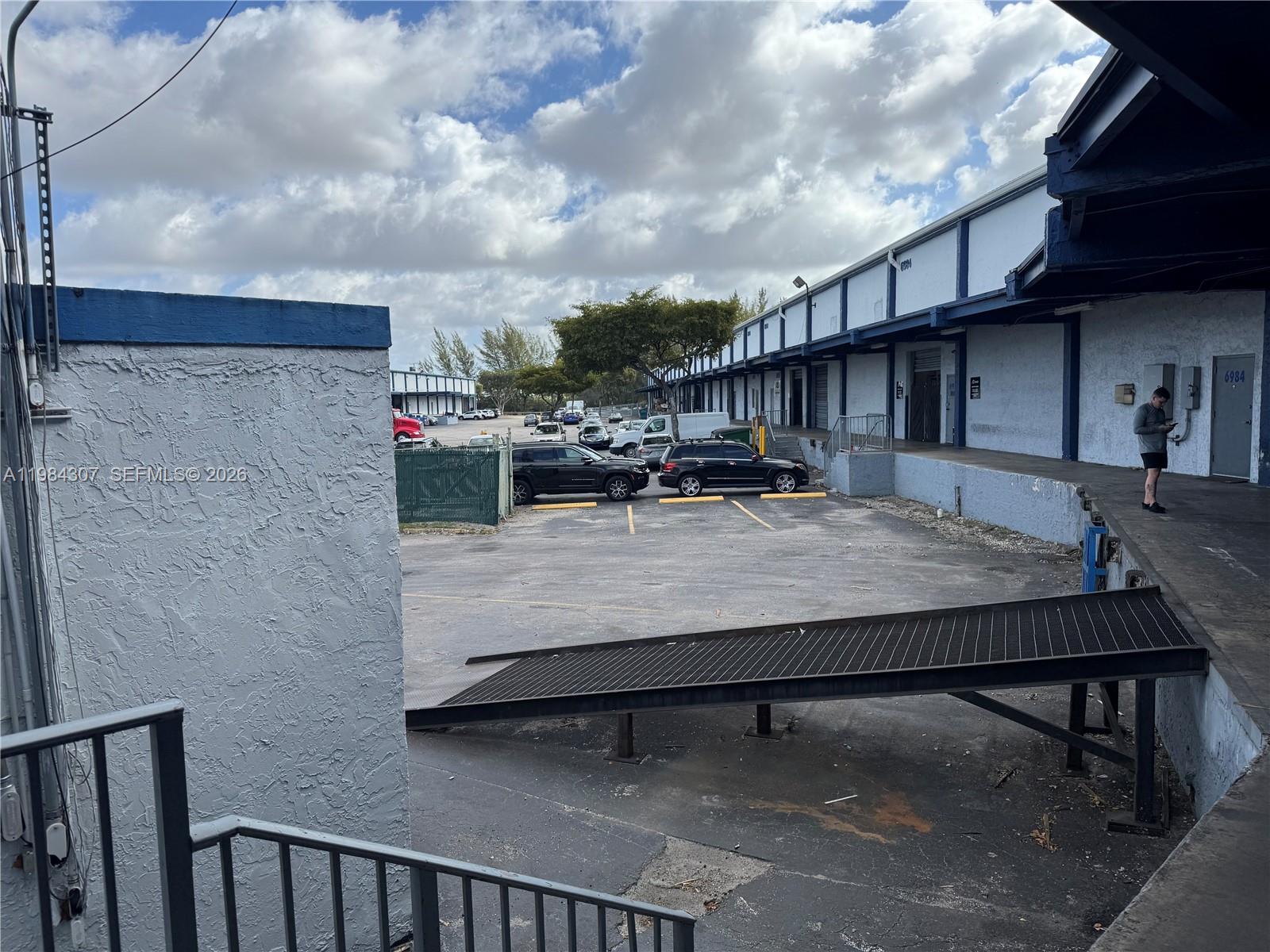 7166  /   sq. ft. $ 2026-03-17 0 Photo