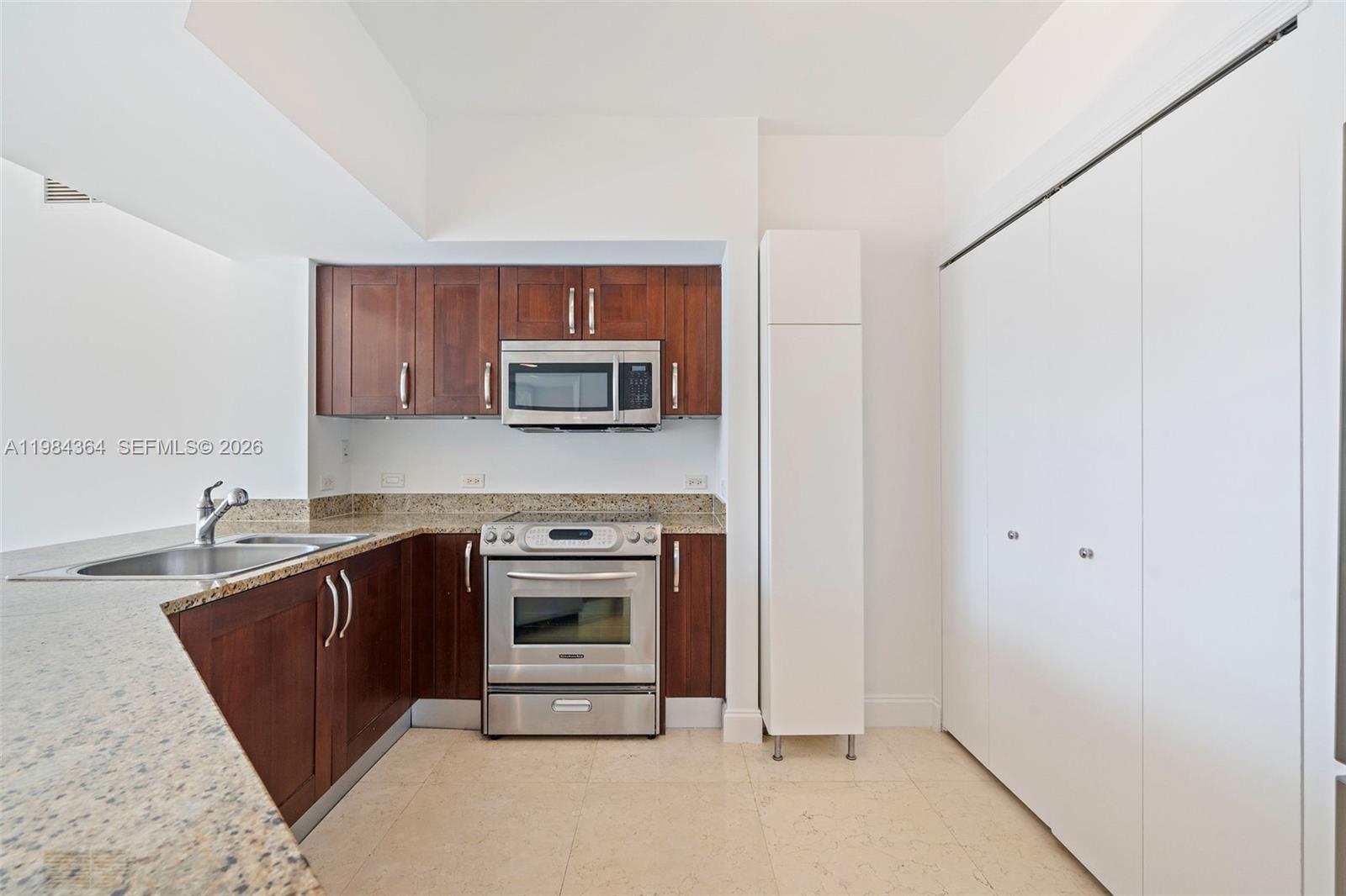 Photo of 20000 Country Club Dr  #1109, Aventura, Florida, 33180 - 