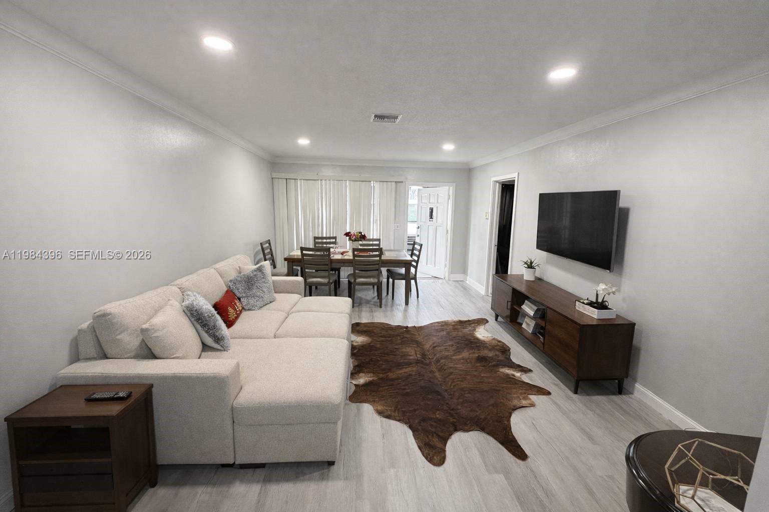   /  2582 sq. ft. $ 2026-03-17 0 foto