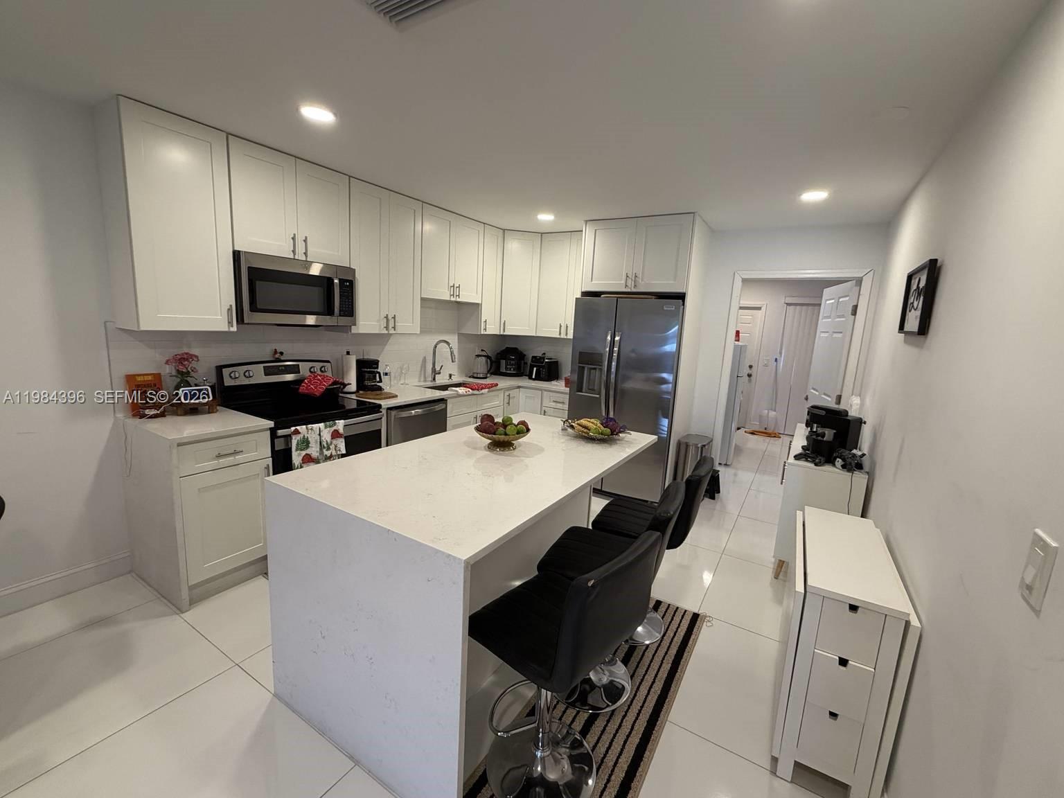   /  2582 sq. ft. $ 2026-03-17 0 foto